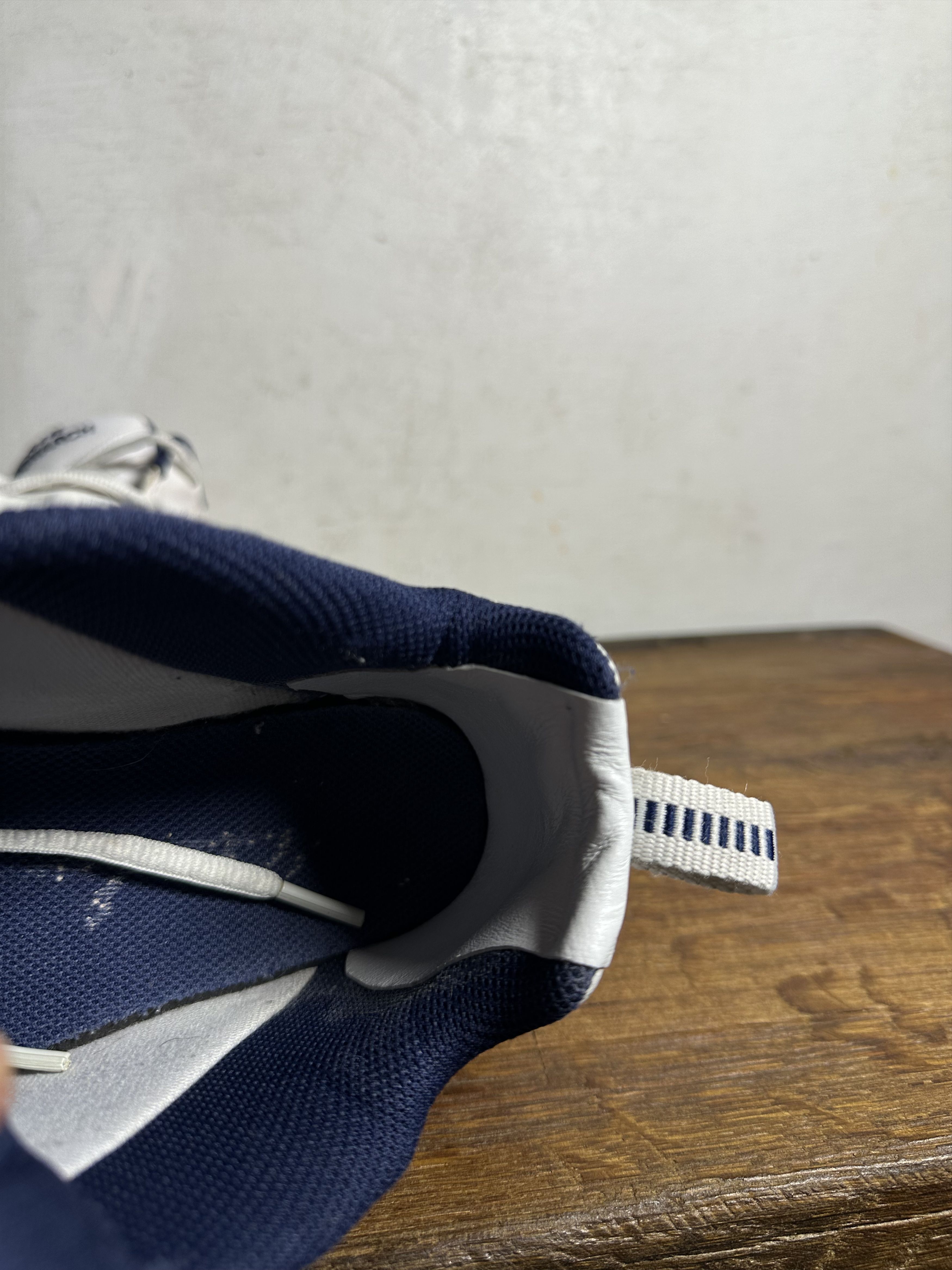 Martine Rose × Nike Nike Martine Rose Air Monarch IV White Navy Size US 7 / EU 40 - 13 Thumbnail