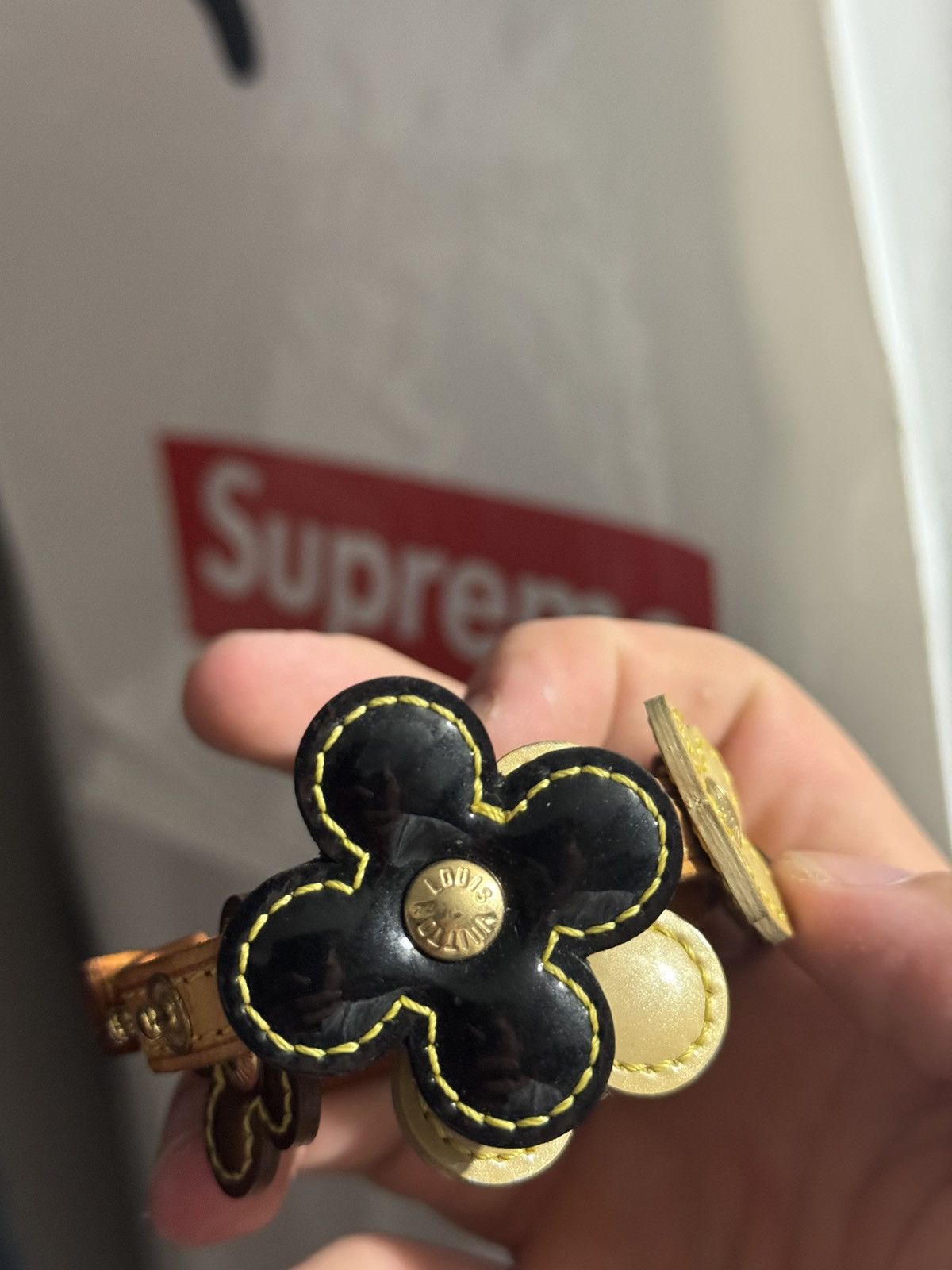Louis Vuitton Louis Vuitton Fleur Vachetta Vernis Leather Bracelet Size ONE SIZE - 3 Thumbnail