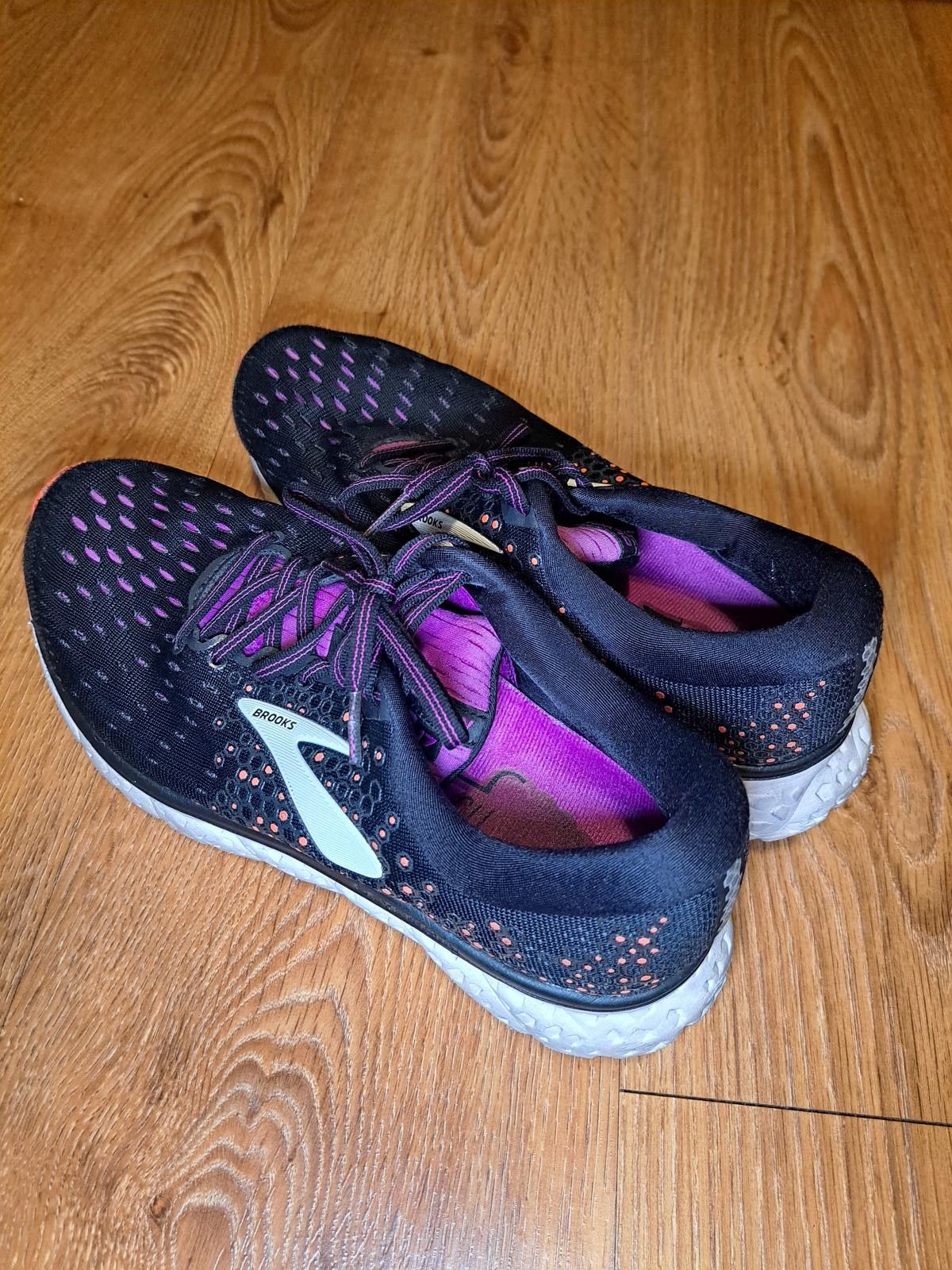 Brooks Brooks Running Shoes Womens Size 10 Glycerin 17 Black Size US 10 / IT 40 - 11 Thumbnail