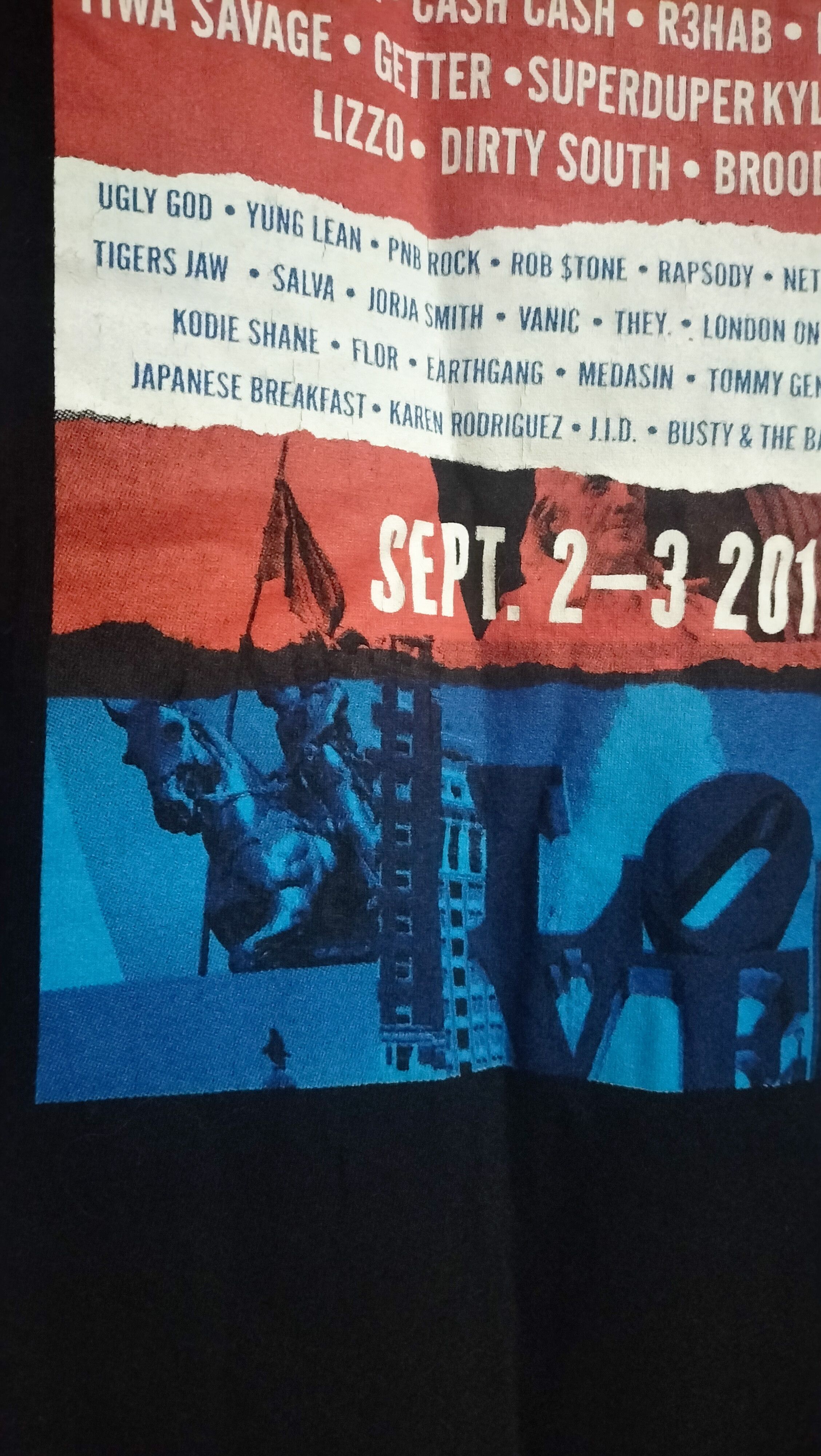Band Tees Made in America 2017 ChainSmokers Jay Z J Cole Budweiser Size US L / EU 52-54 / 3 - 6 Thumbnail