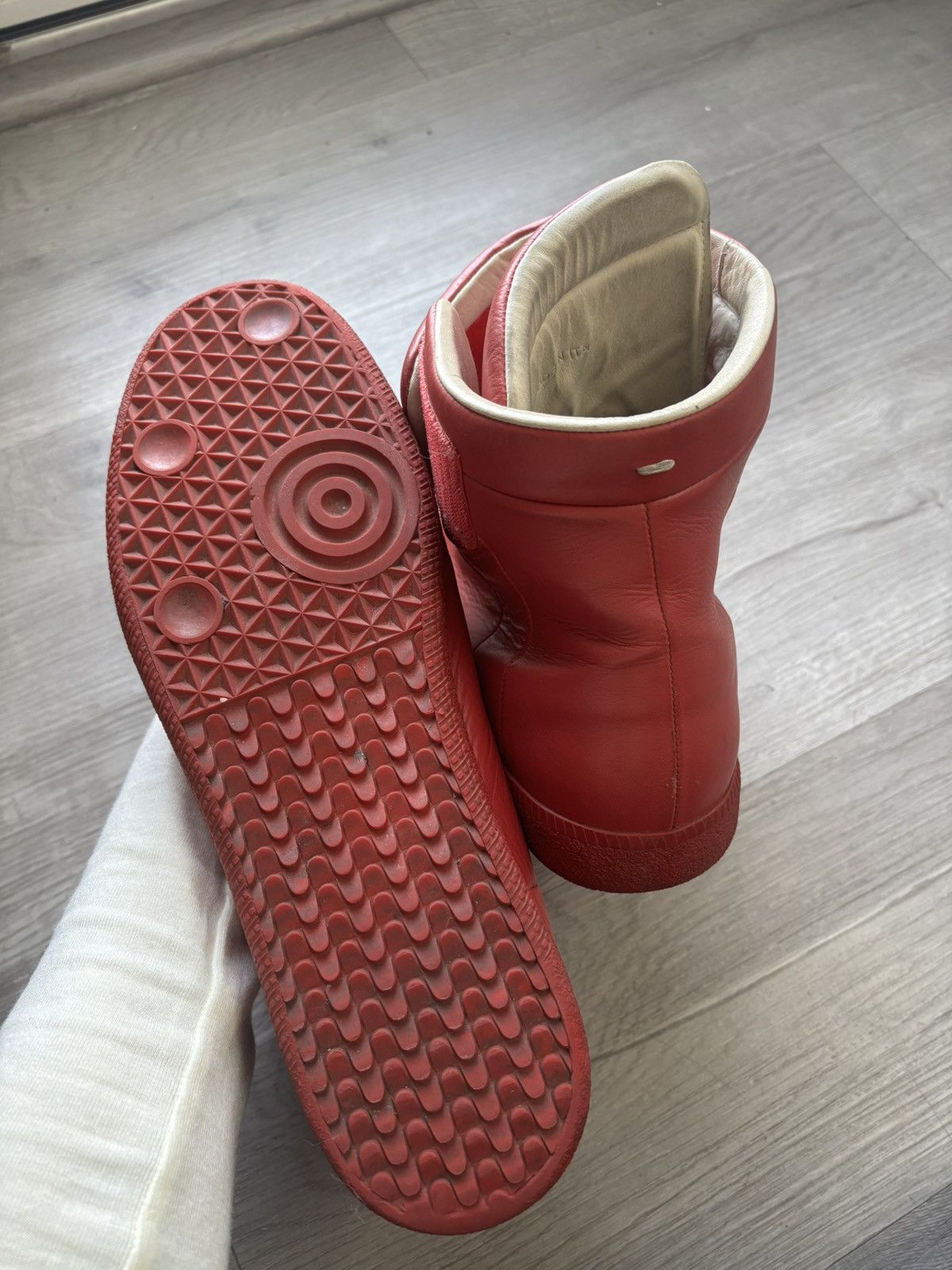 Maison Margiela Maison Margiela Future High Top Sneakers Triple Red 12 45 Size US 12 / EU 45 - 6 Thumbnail