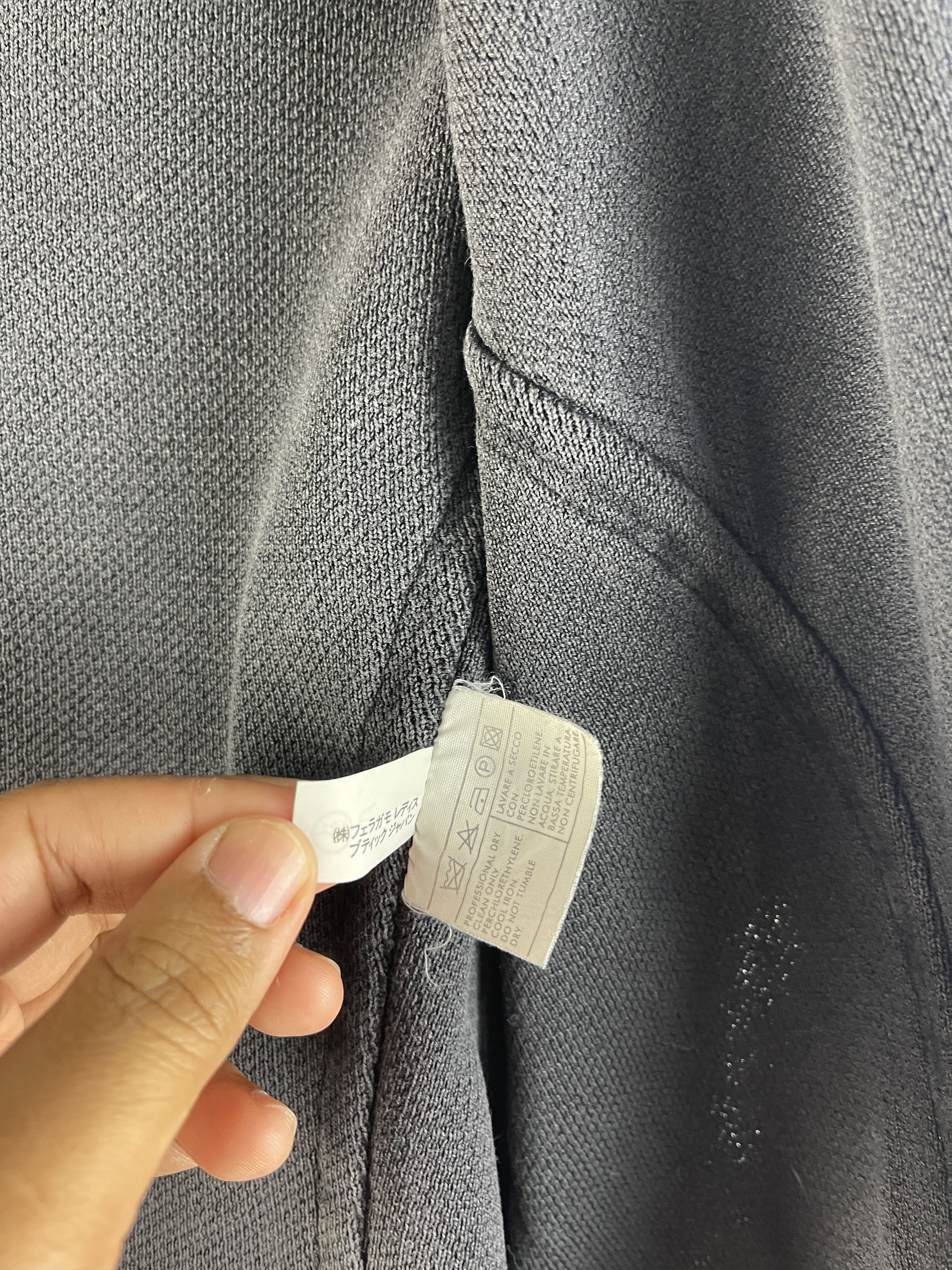 Salvatore Ferragamo Vintage Salvatore Ferragamo Cropped Button Top Size US S / EU 44-46 / 1 - 14 Thumbnail