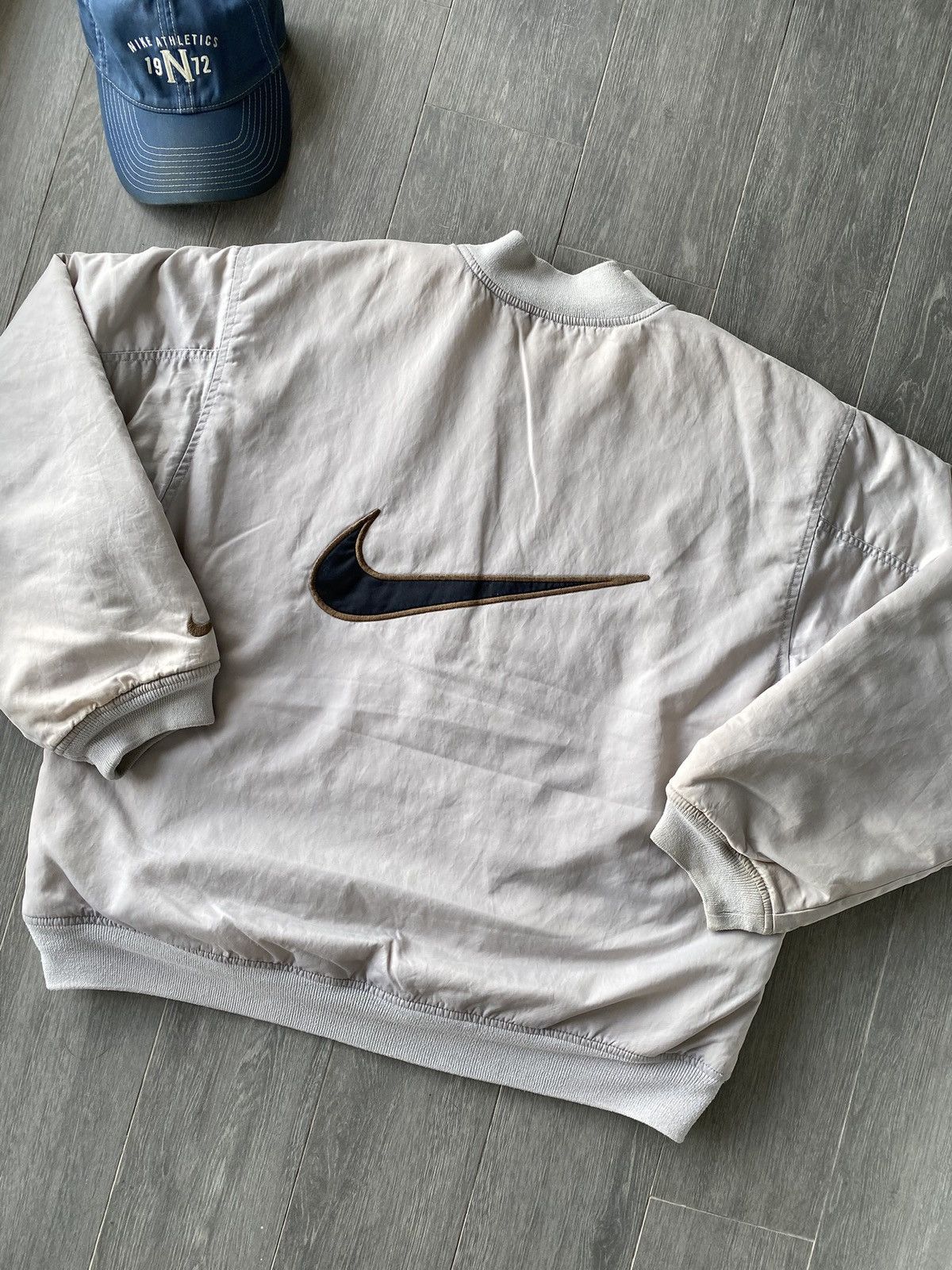 Nike × Vintage Vintage 90’s Grey Nike Big Swoosh Bomber Jacket Size US L / EU 52-54 / 3 - 2 Thumbnail