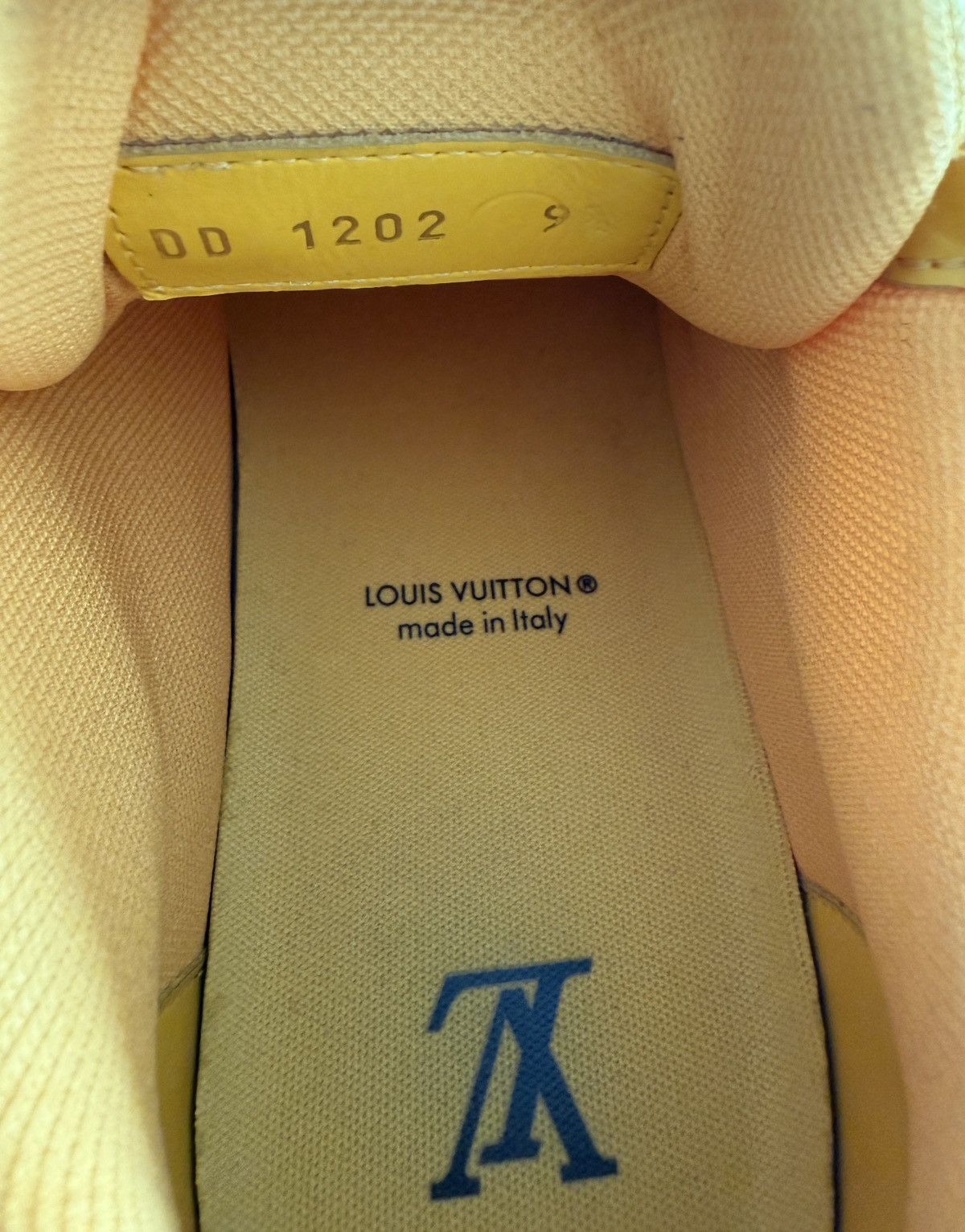 Louis Vuitton Louis Vuitton Yellow Embossed Monogram Trainer Size US 10 / EU 43 - 5 Thumbnail