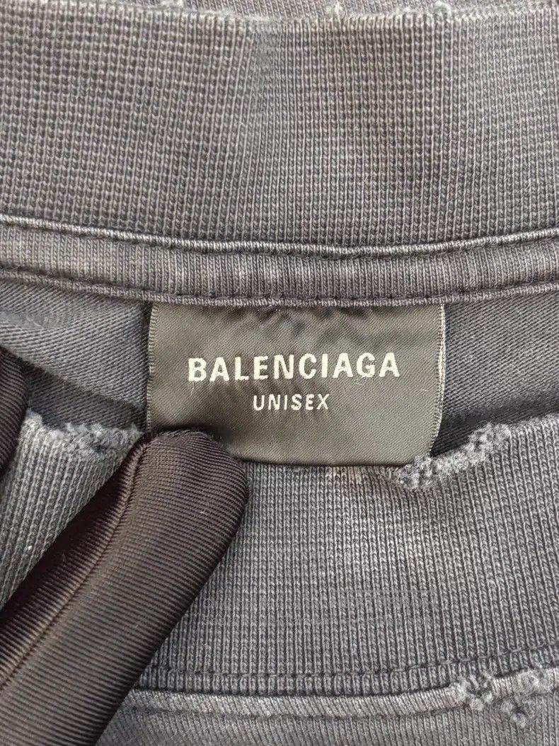 Balenciaga Balenciaga Tape Double B Alphabet Logo Distressed Gray Sho Size US L / EU 52-54 / 3 - 6 Thumbnail