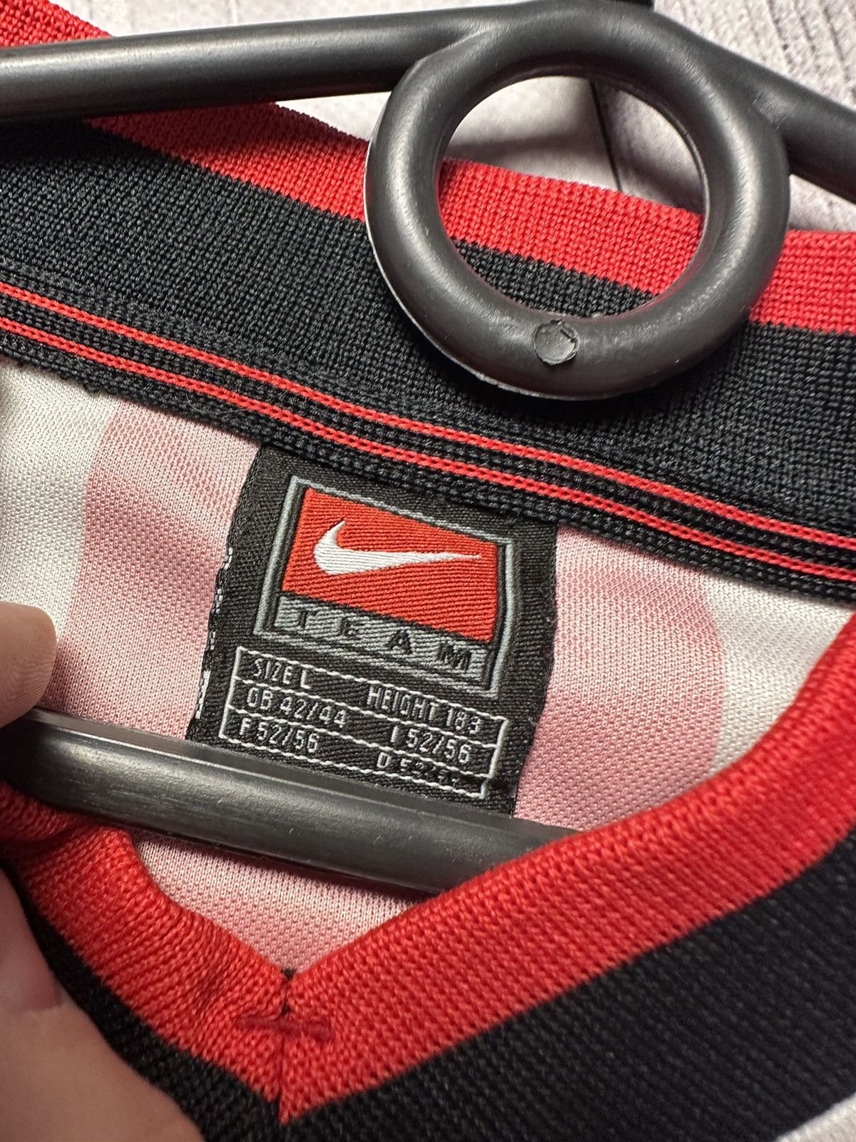 Vintage Vintage Nike Sunderland soccer jersey size L striped Size US L / EU 52-54 / 3 - 4 Thumbnail