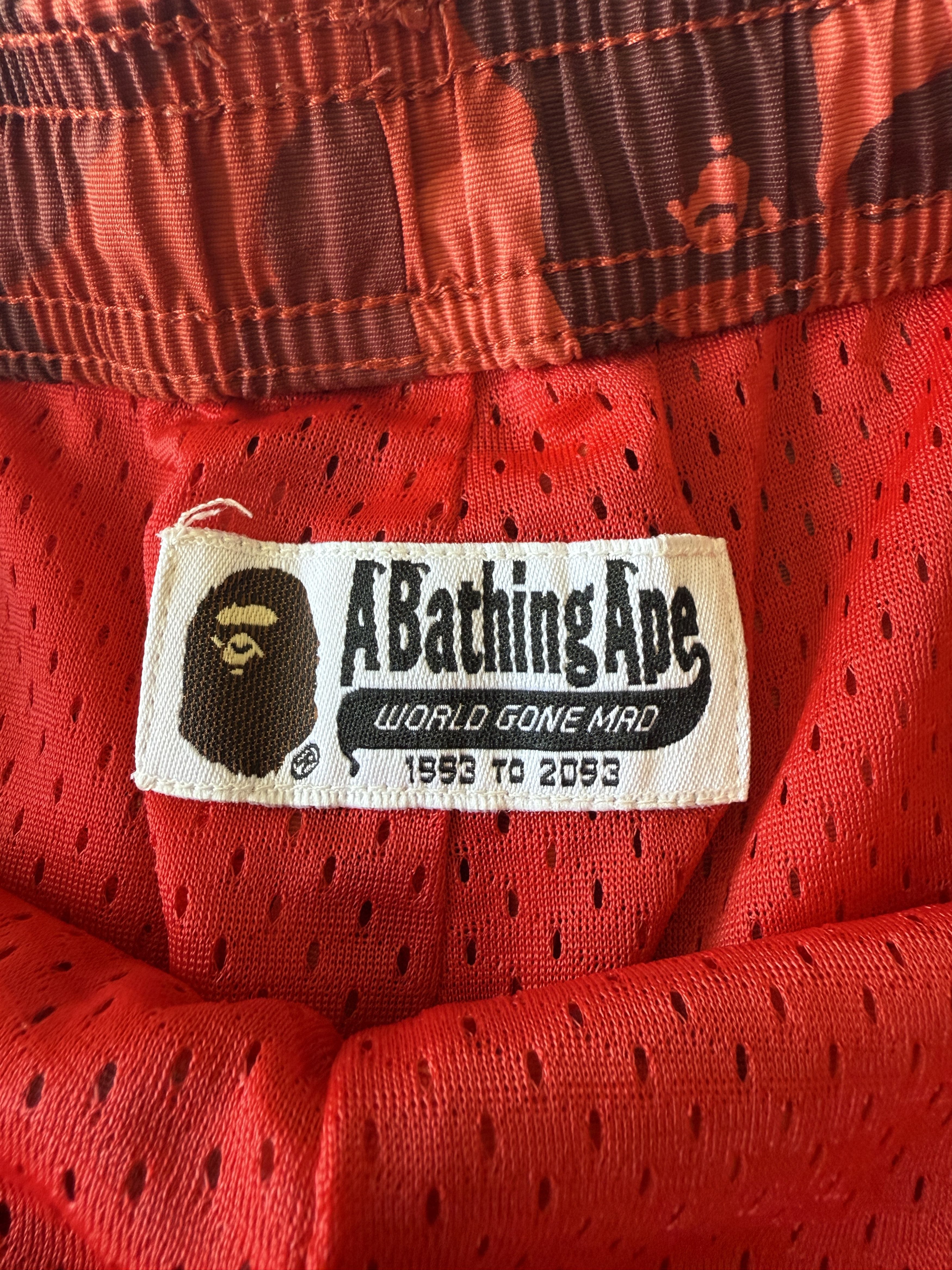 Bape BAPE COLOR CAMO SIDE SHARK BEACH SHORTS Size US 36 / EU 52 - 11 Thumbnail