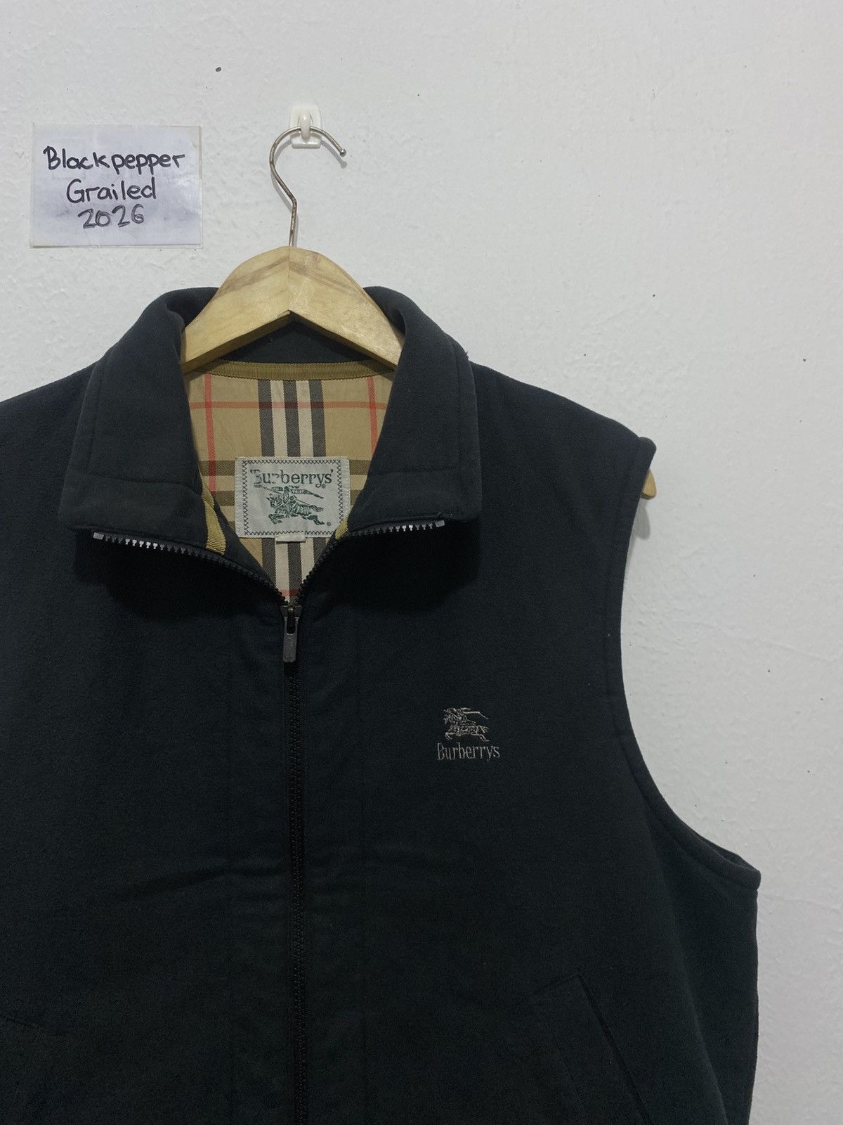 Burberry Vintage Burberry Vest Nova Check Zip Size US M / EU 48-50 / 2 - 2 Thumbnail