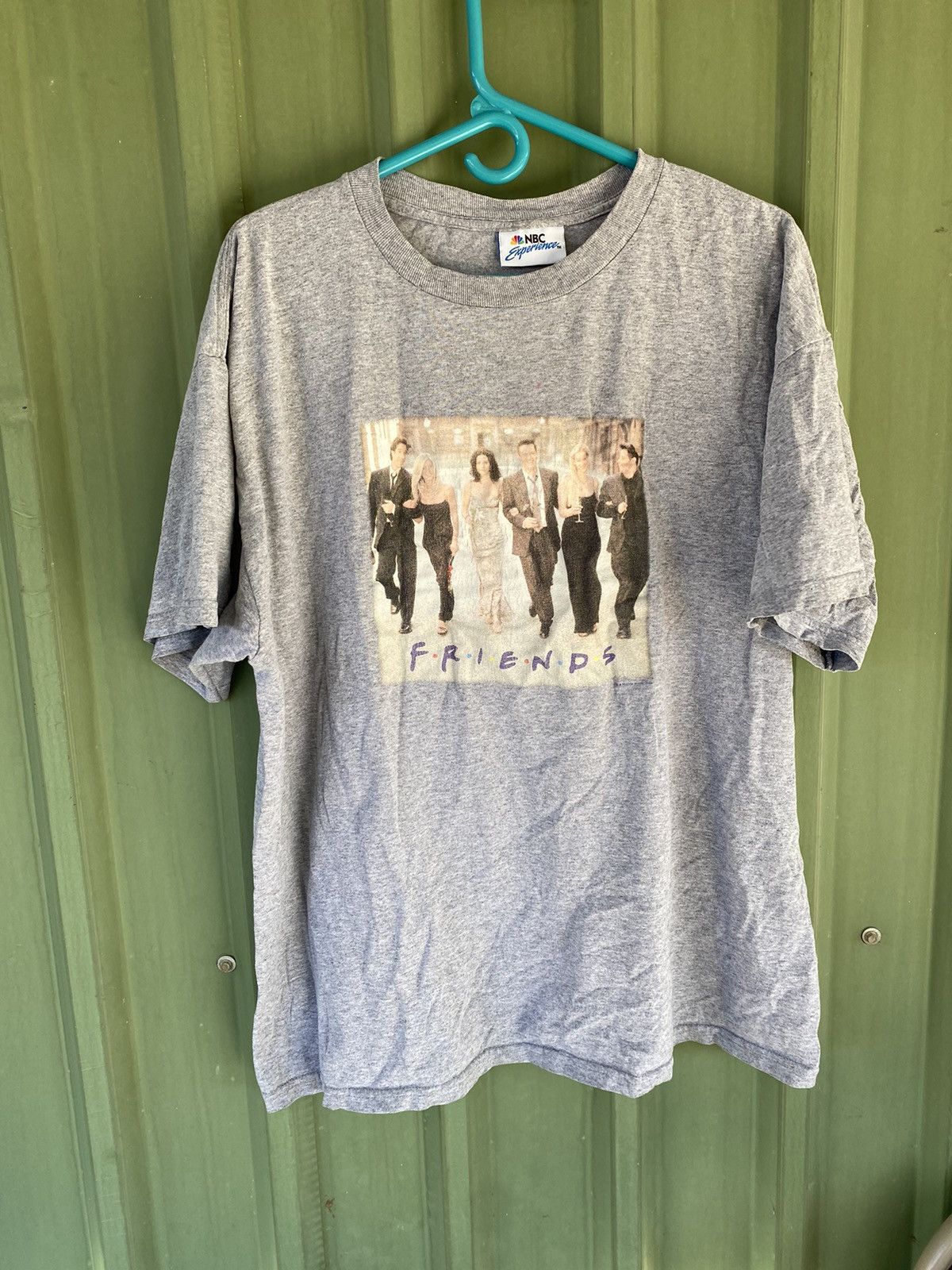 Image of Vintage Friends On Nbc in Grey, Men's (Size XL)