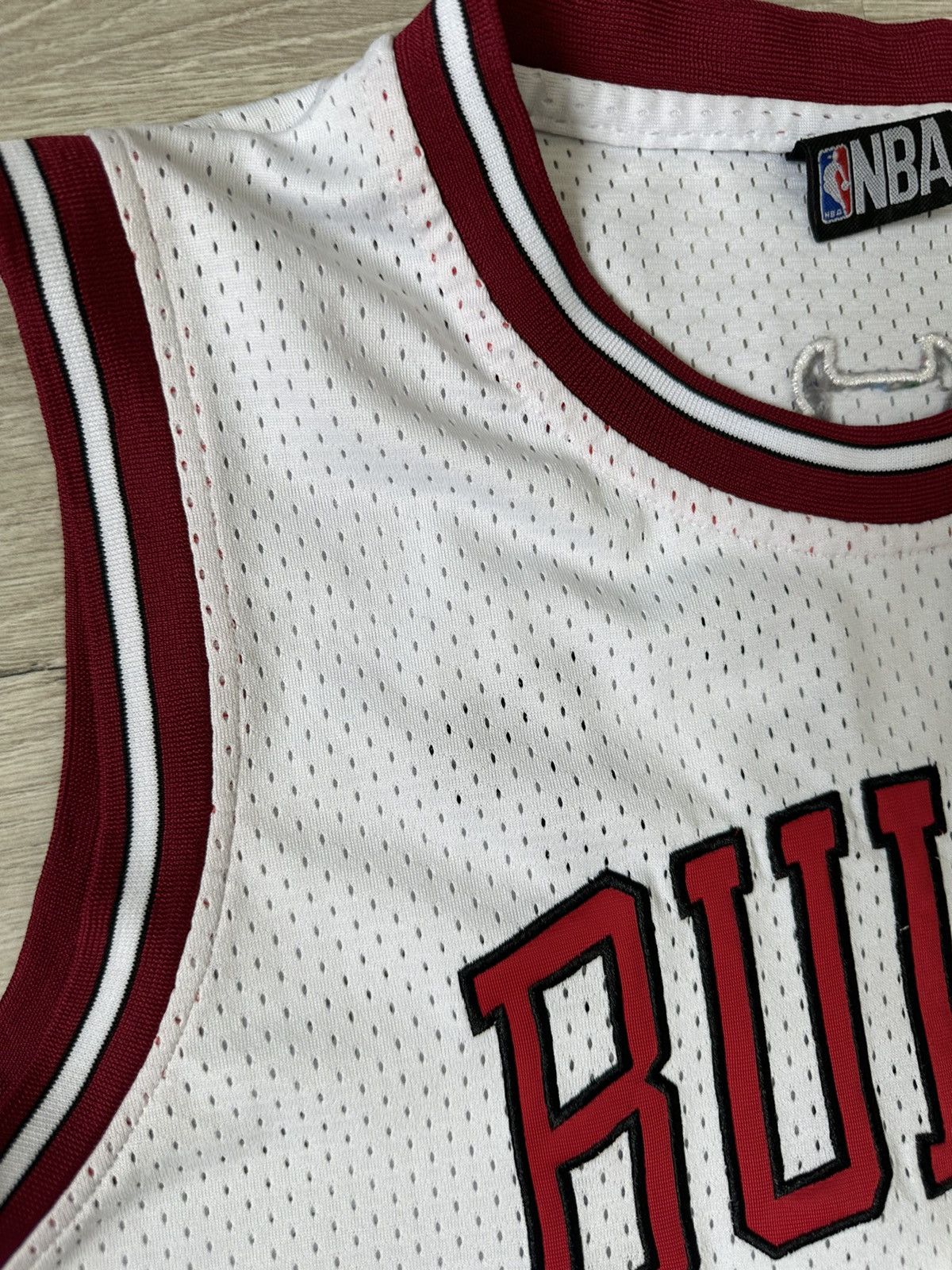 NBA NBA Bulls Shirt Rose Jersey Size US M / EU 48-50 / 2 - 10 Thumbnail