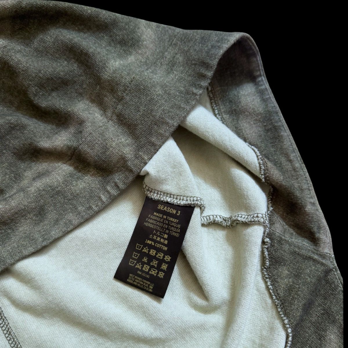 Yeezy Yeezy Season 3 Moto Camo Long Sleeve Size US M / EU 48-50 / 2 - 4 Thumbnail