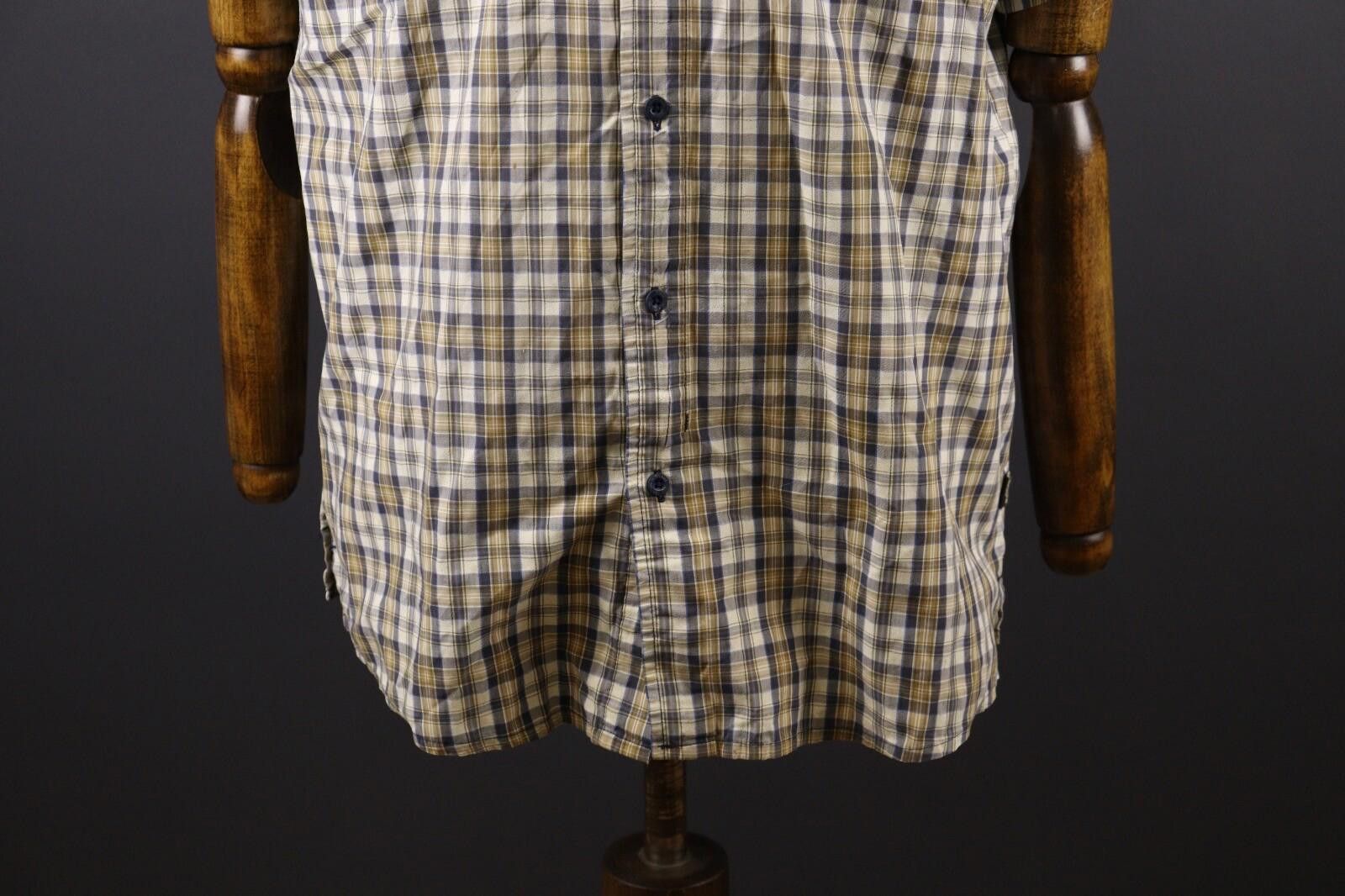 The North Face The North Face Check Button Down Hiking Shirt Size L Size US L / EU 52-54 / 3 - 3 Thumbnail