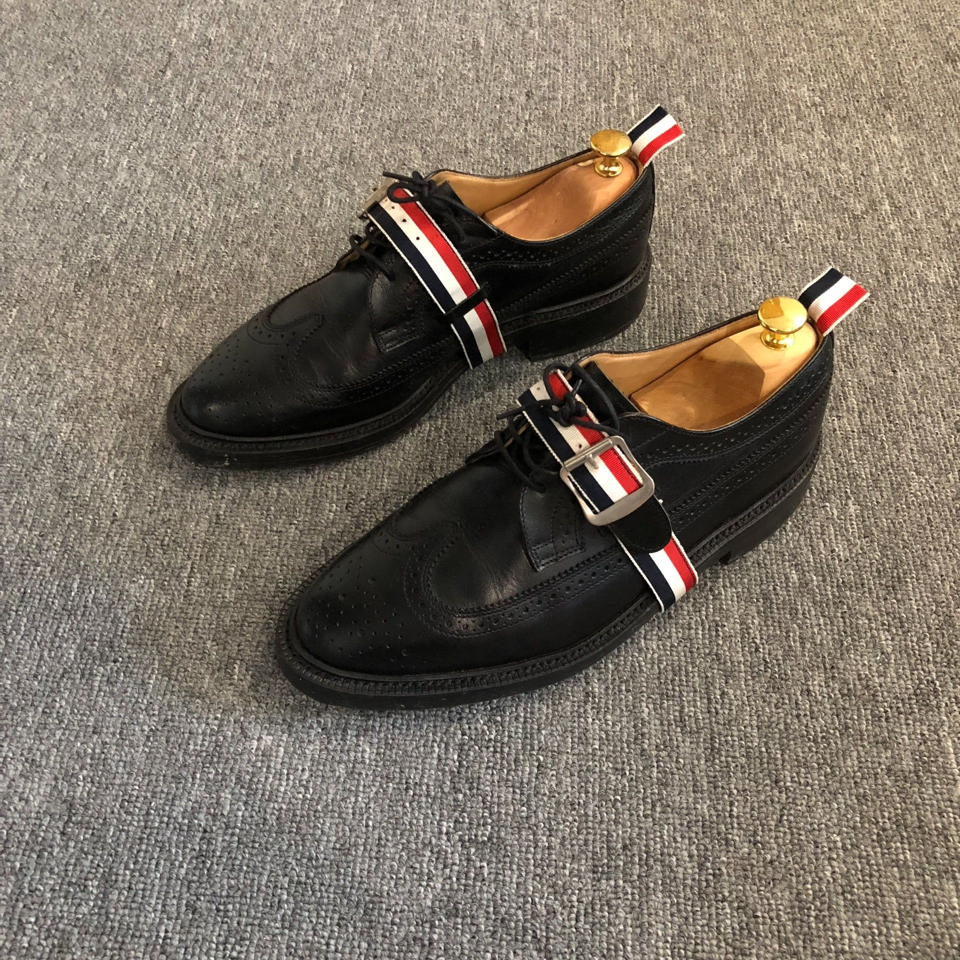 Thom Browne Thom Browne Engraved Lace-Up Leather Shoes Size US 8.5 / EU 41-42 - 1 Thumbnail