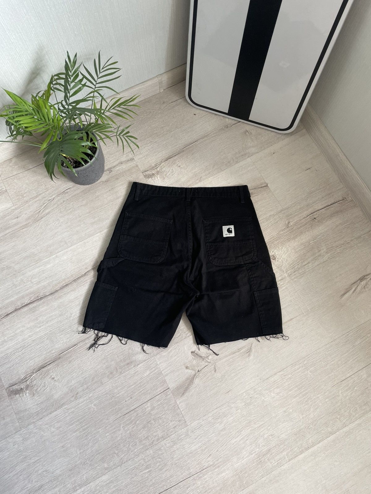 Carhartt Wip Rare Carhartt Wip Shorts Carpenter with White Logo Pierce Size 27" / US 4 / IT 40 - 1 Thumbnail
