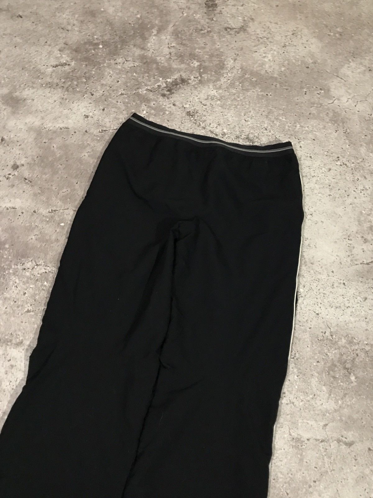 Nike × Vintage VINTAGE Y2K TRACK PANTS NIKE GORP CORE STYLE FADED Size 30" / US 8 / IT 44 - 8 Thumbnail