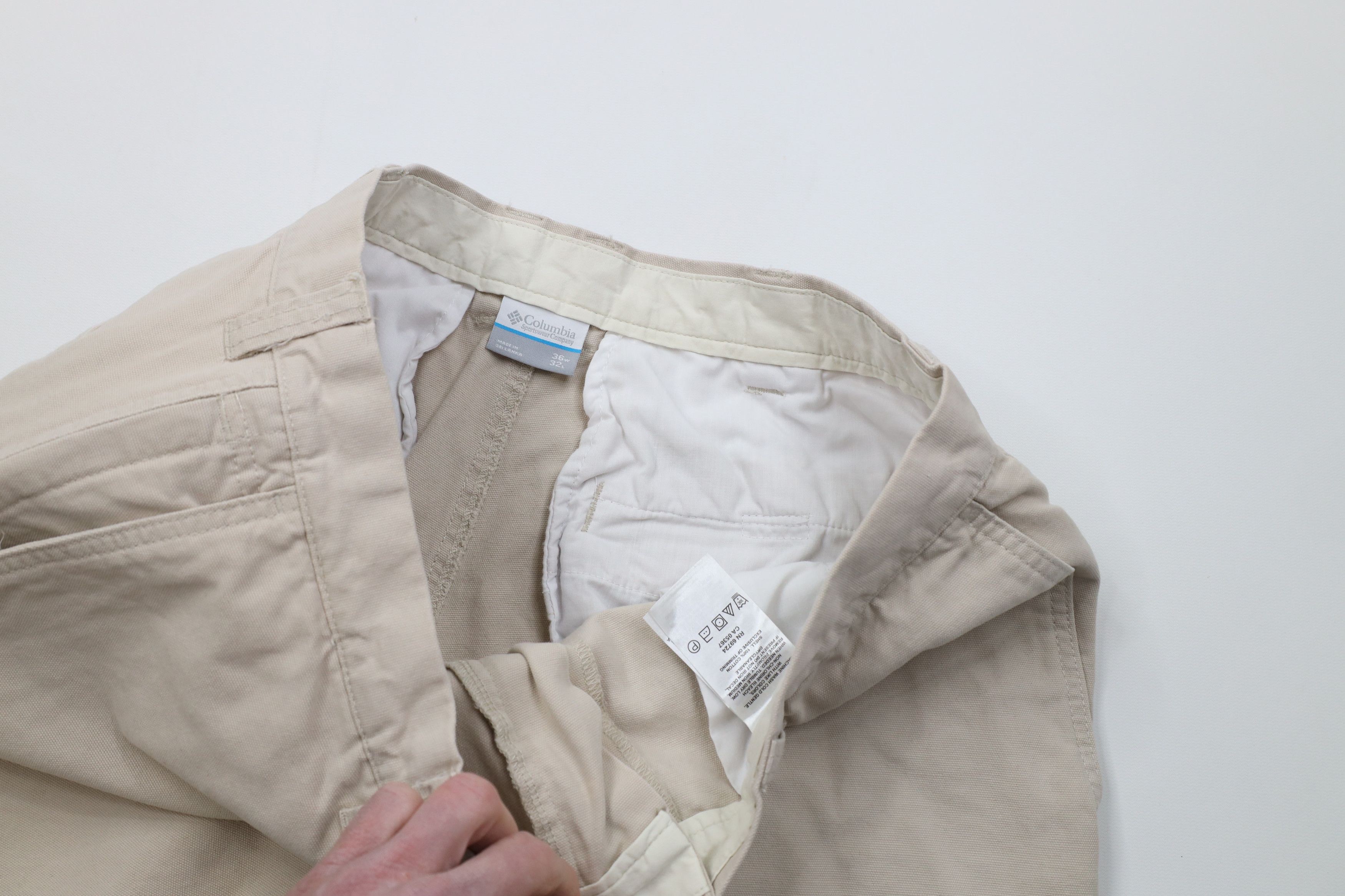 Columbia Vintage Y2K Columbia Wide Leg Chino Pants Trousers Beige Size US 36 / EU 52 - 9 Thumbnail