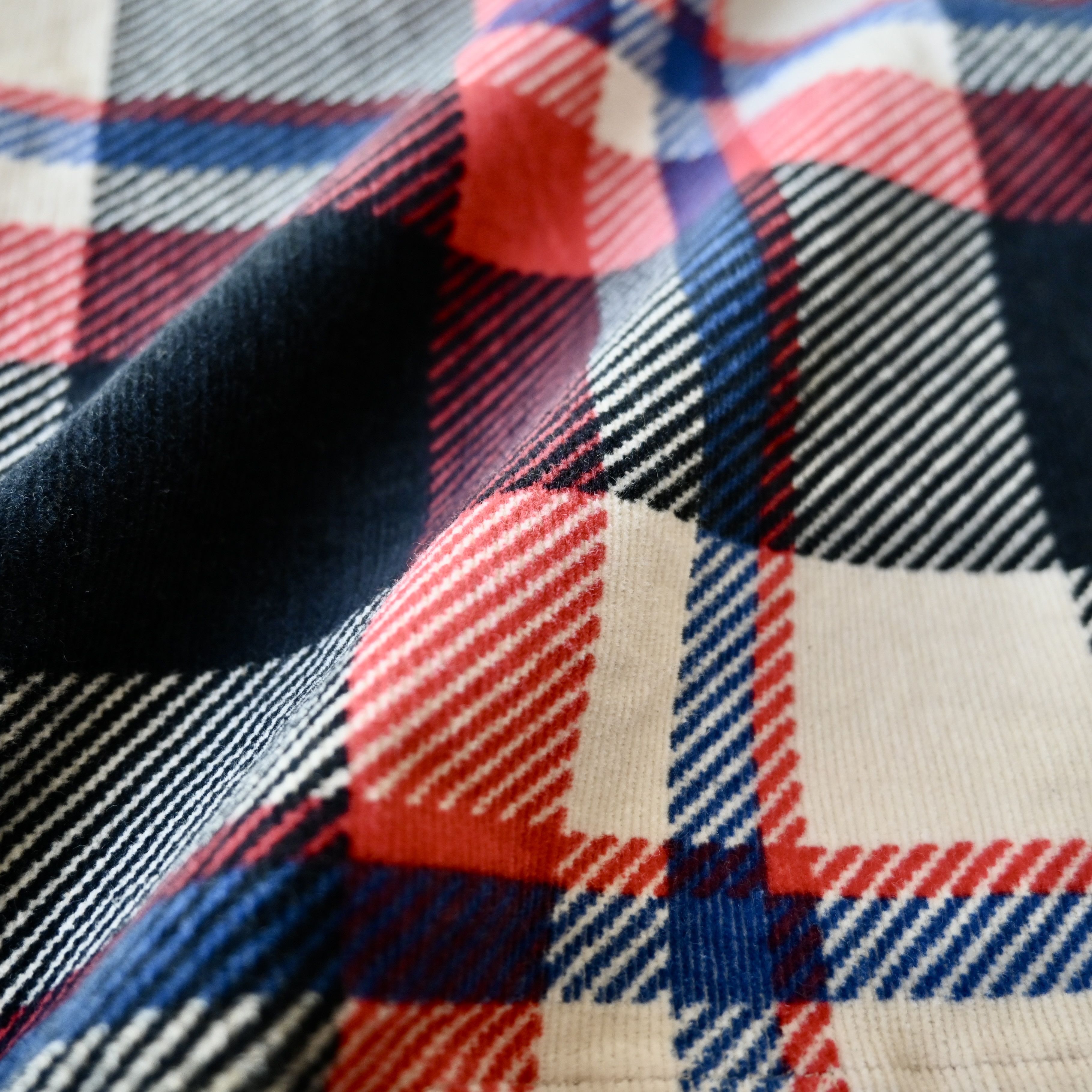 Beams Plus BEAMS Plus midi-heavy corduroy boxy shirt made in Japan Size US L / EU 52-54 / 3 - 18 Thumbnail