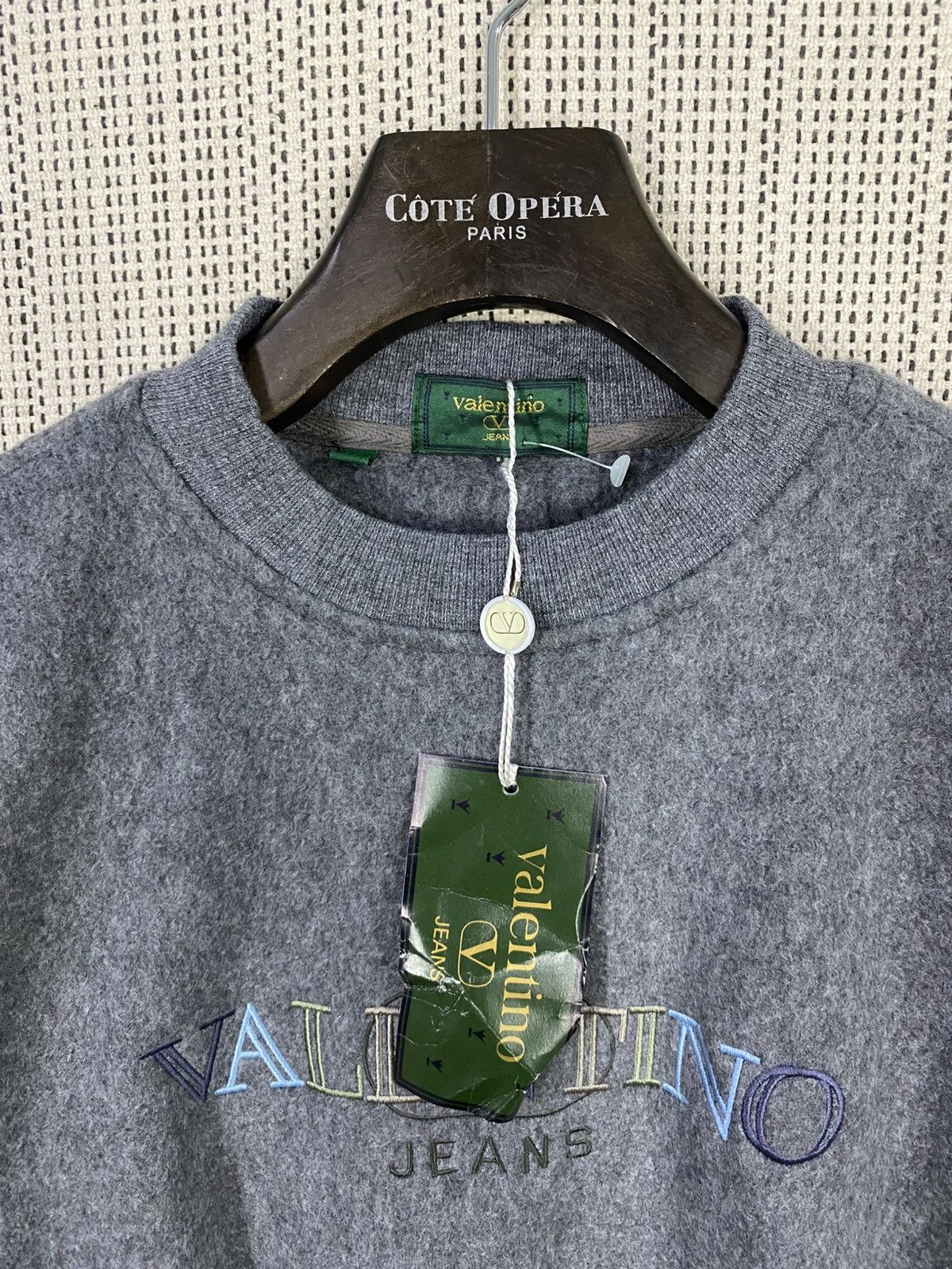 Valentino Vintage Nos valentino jeans spell out sweatshirt crewneck Size US M / EU 48-50 / 2 - 5 Thumbnail