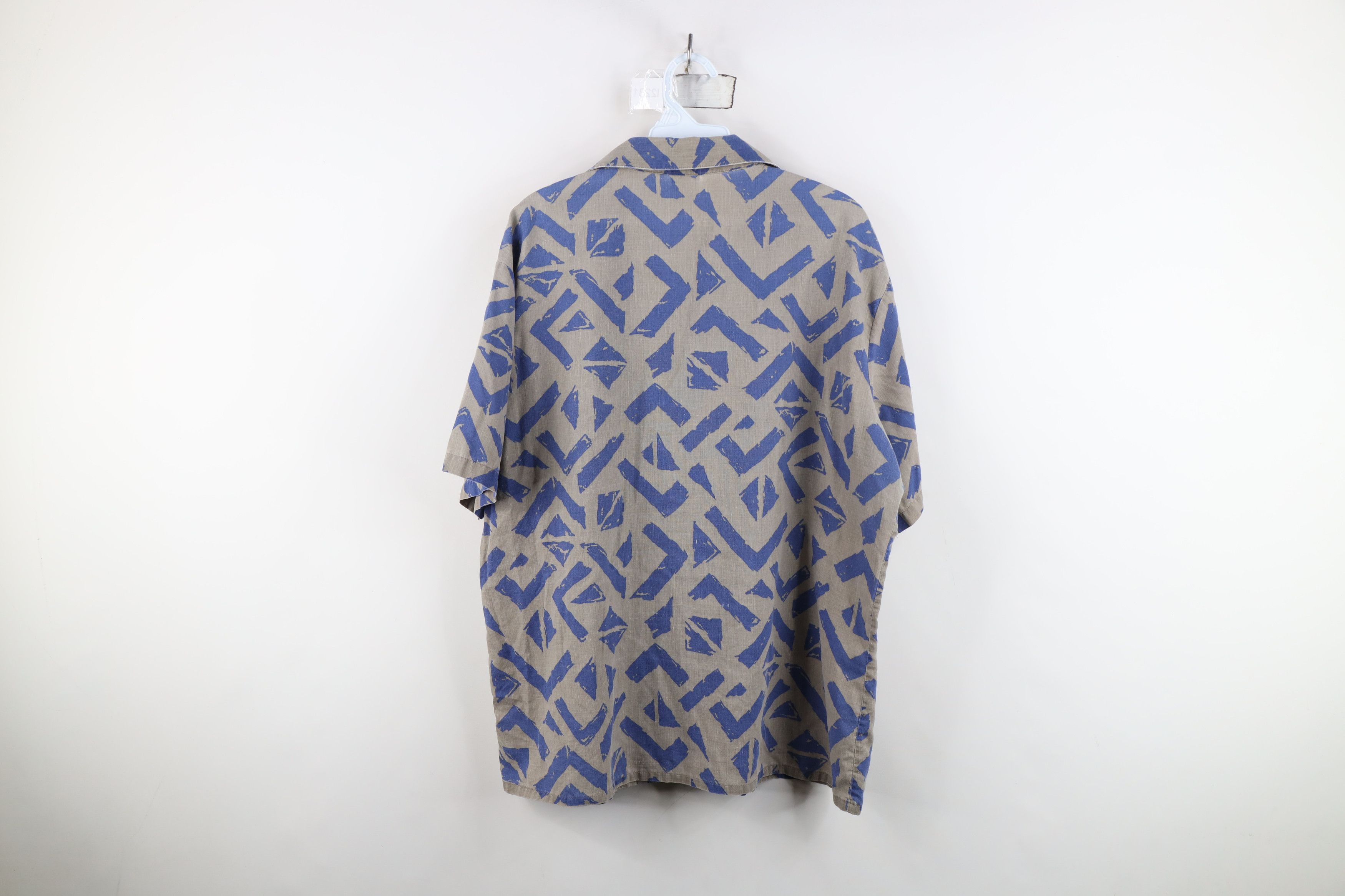 Vintage Vintage 70s Streetwear Geometric Collar Button Shirt USA Size US L / EU 52-54 / 3 - 10 Thumbnail
