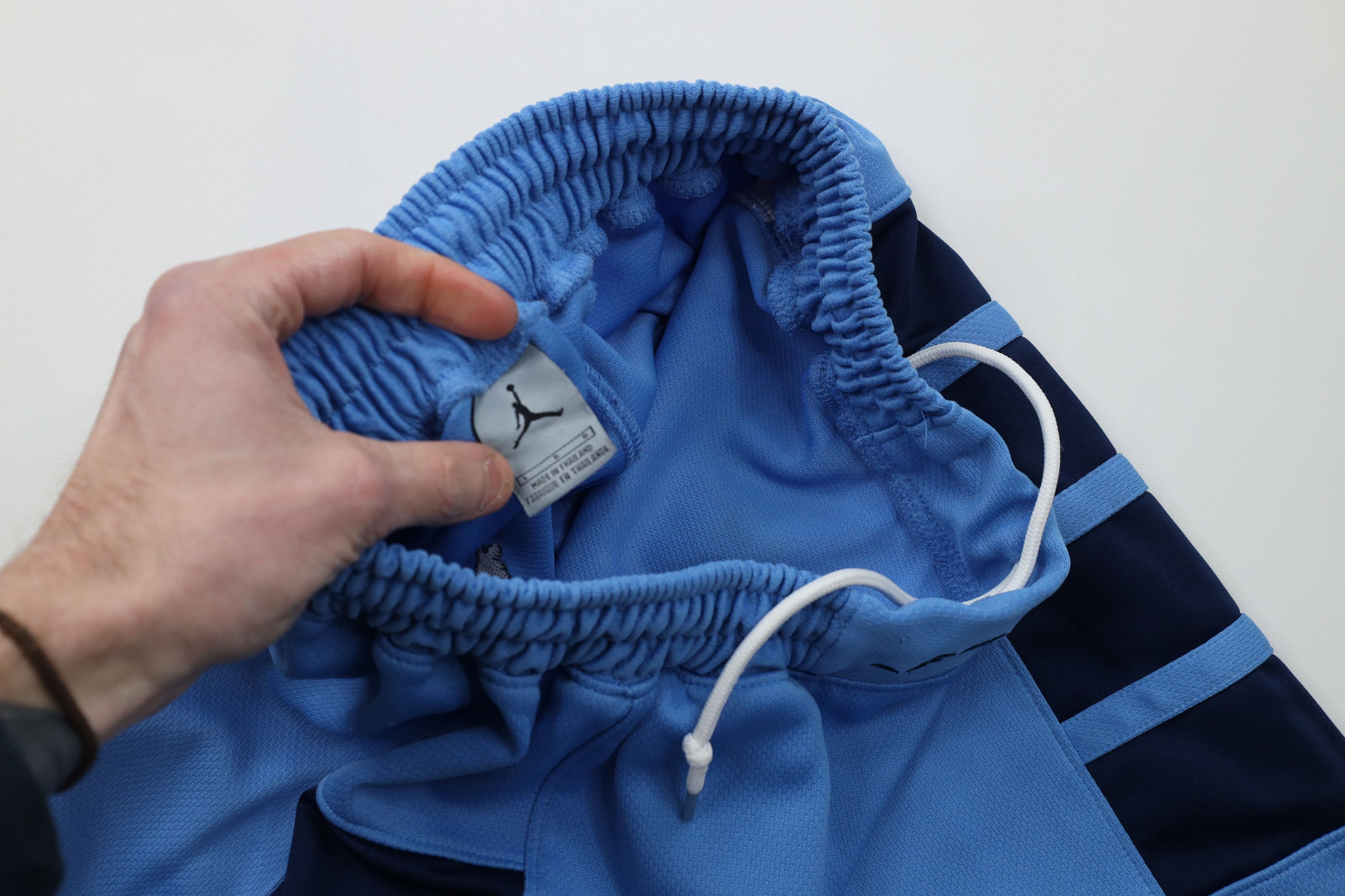 Nike Vintage Nike Air Jordan Heavyweight Basketball Shorts Blue Size US 34 / EU 50 - 8 Thumbnail