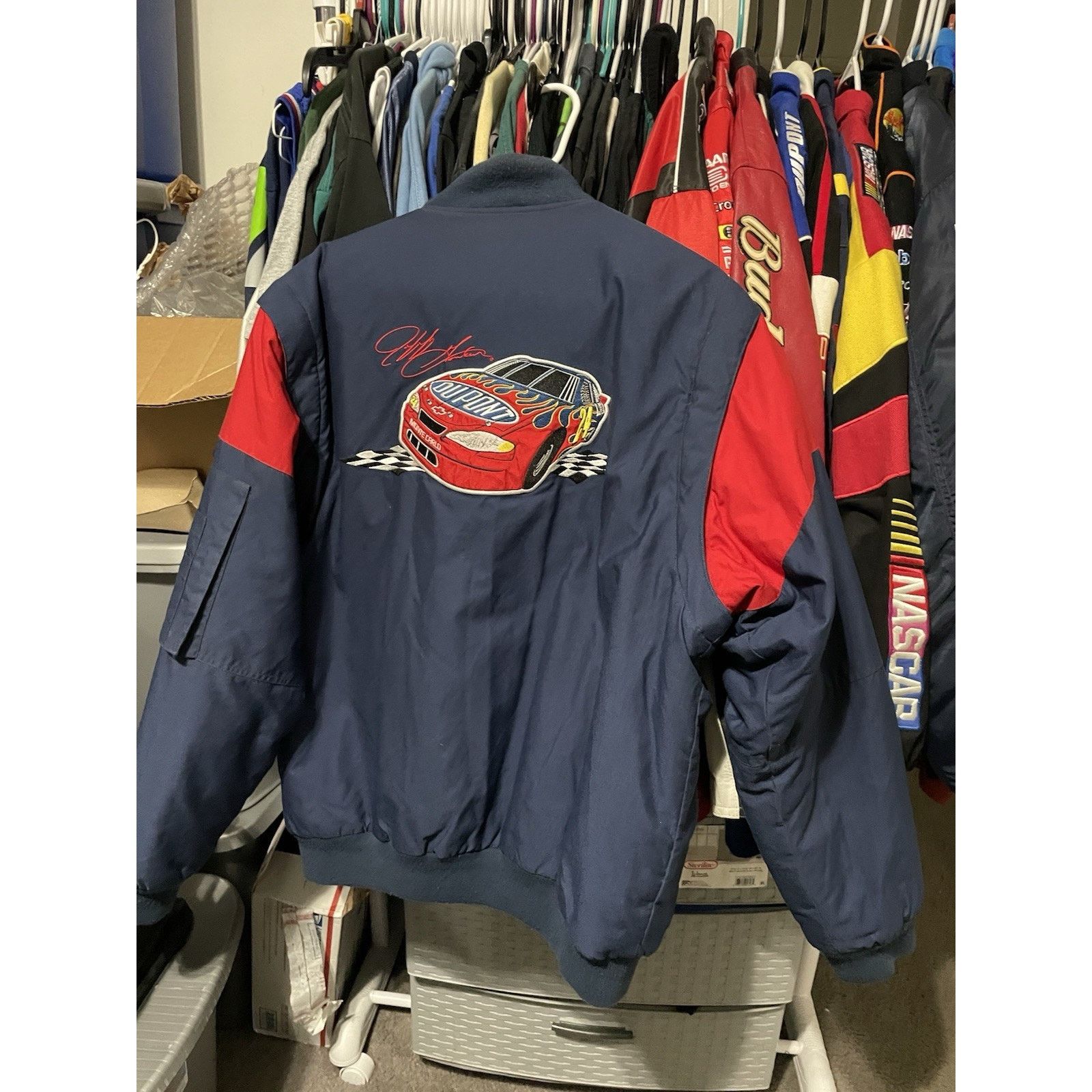 Chase Authentics Size L-NASCAR Chase Authentics DuPont Full Zip Puffer Coat Size US L / EU 52-54 / 3 - 2 Thumbnail