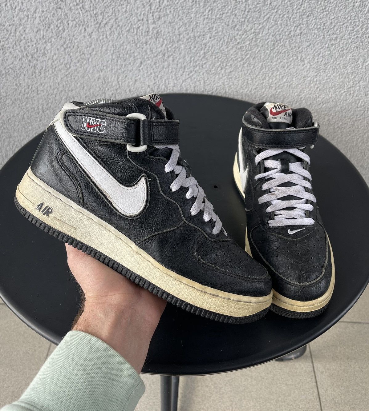 Vintage Vintage 2003 Nike Air Force 1 NYC New York Mid Shoes Leather Size US 7 / EU 40 - 2 Thumbnail