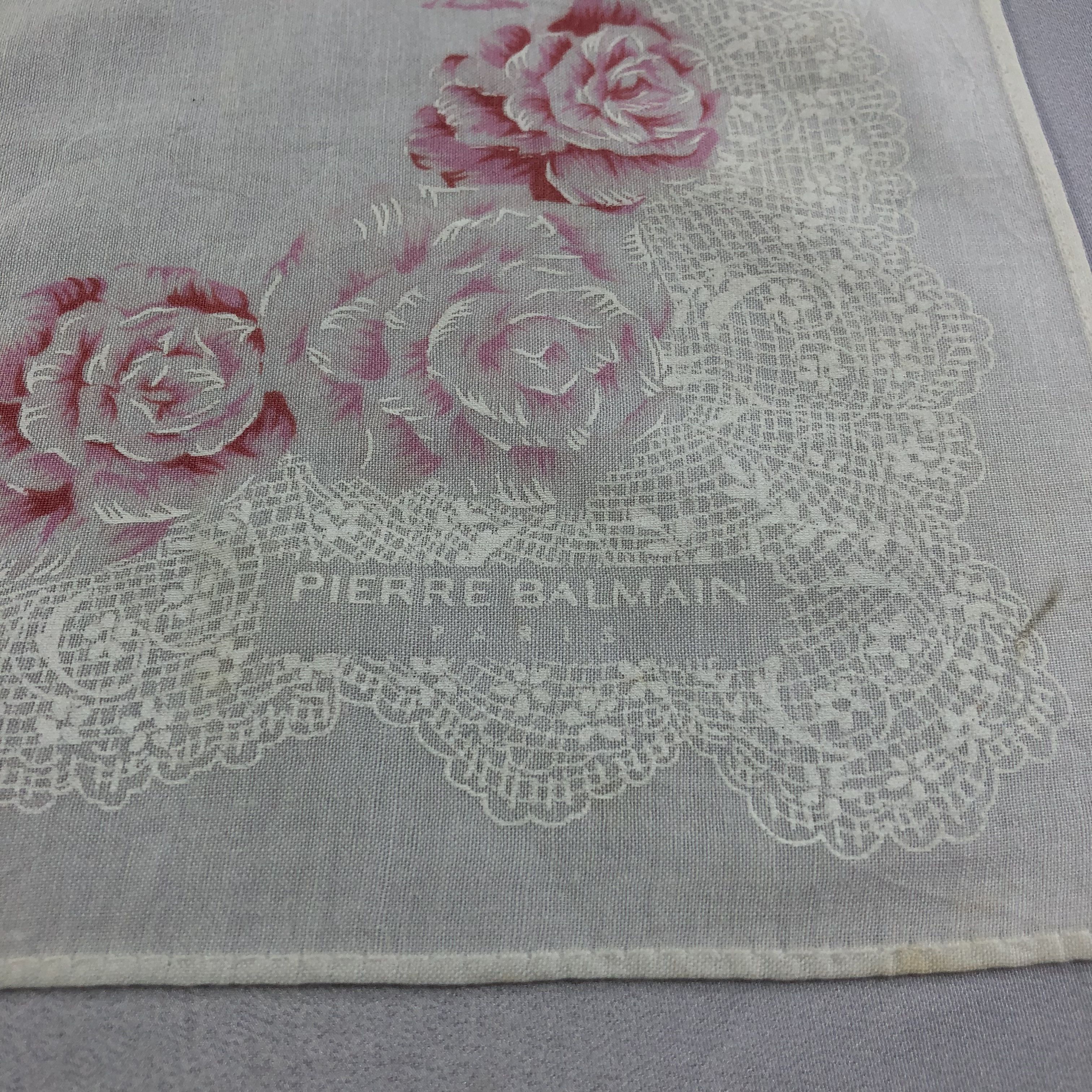 Pierre Balmain × Vintage Pierre Balmain Handkerchief Neckerchief Bandana H2136 Size ONE SIZE - 4 Thumbnail