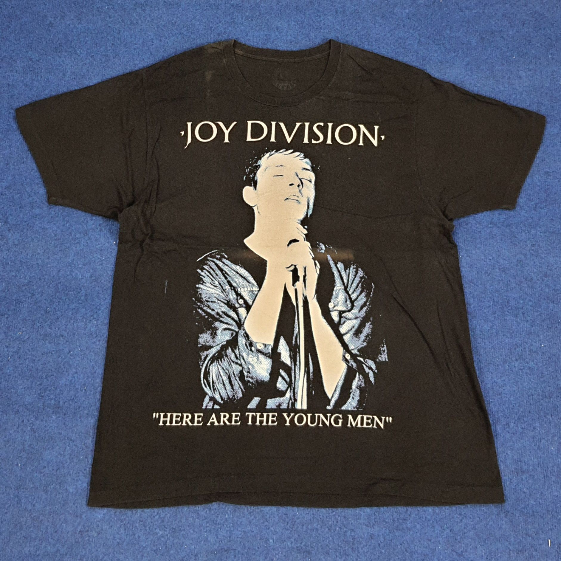 Band Tees × Vintage Vintage Joy Division Here Are The Young Man Rock Band Tshirt Size US XL / EU 56 / 4 - 1 Thumbnail