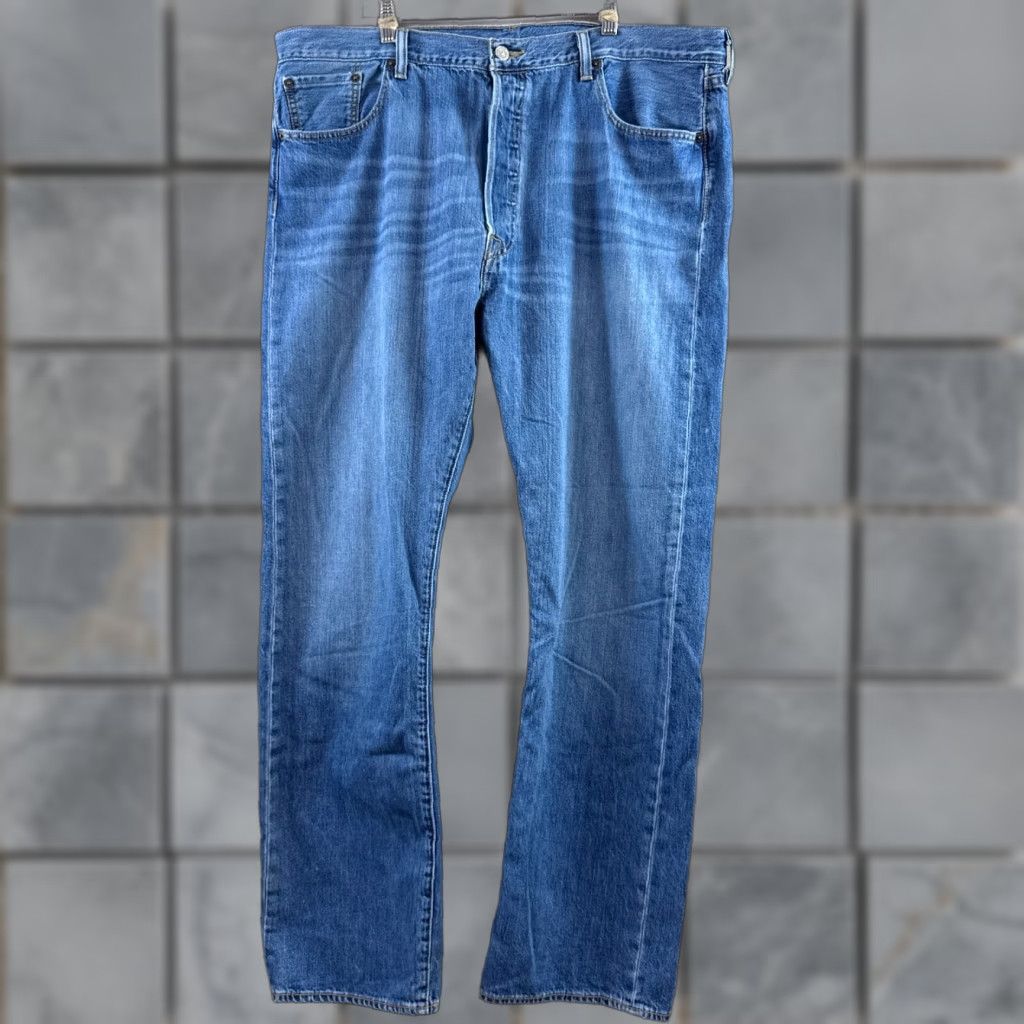 Levi's Levi's 501 Jeans Mens 40x32 Blue Denim Jeans Button Fly Vintage No Size US 40 / EU 56 - 1 Thumbnail