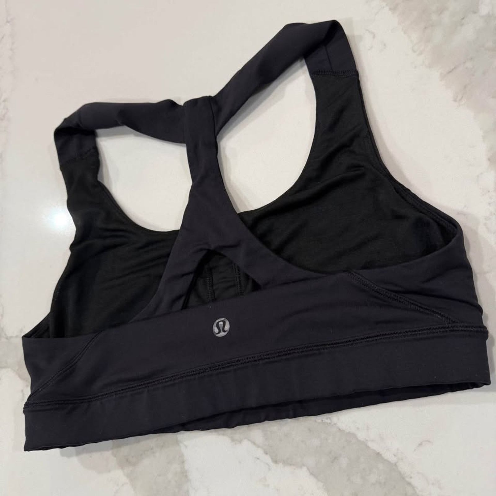 Lululemon Lululemon Fast Lane Luxtreme Sports Bra Women's 6 Black Size ONE SIZE - 4 Thumbnail
