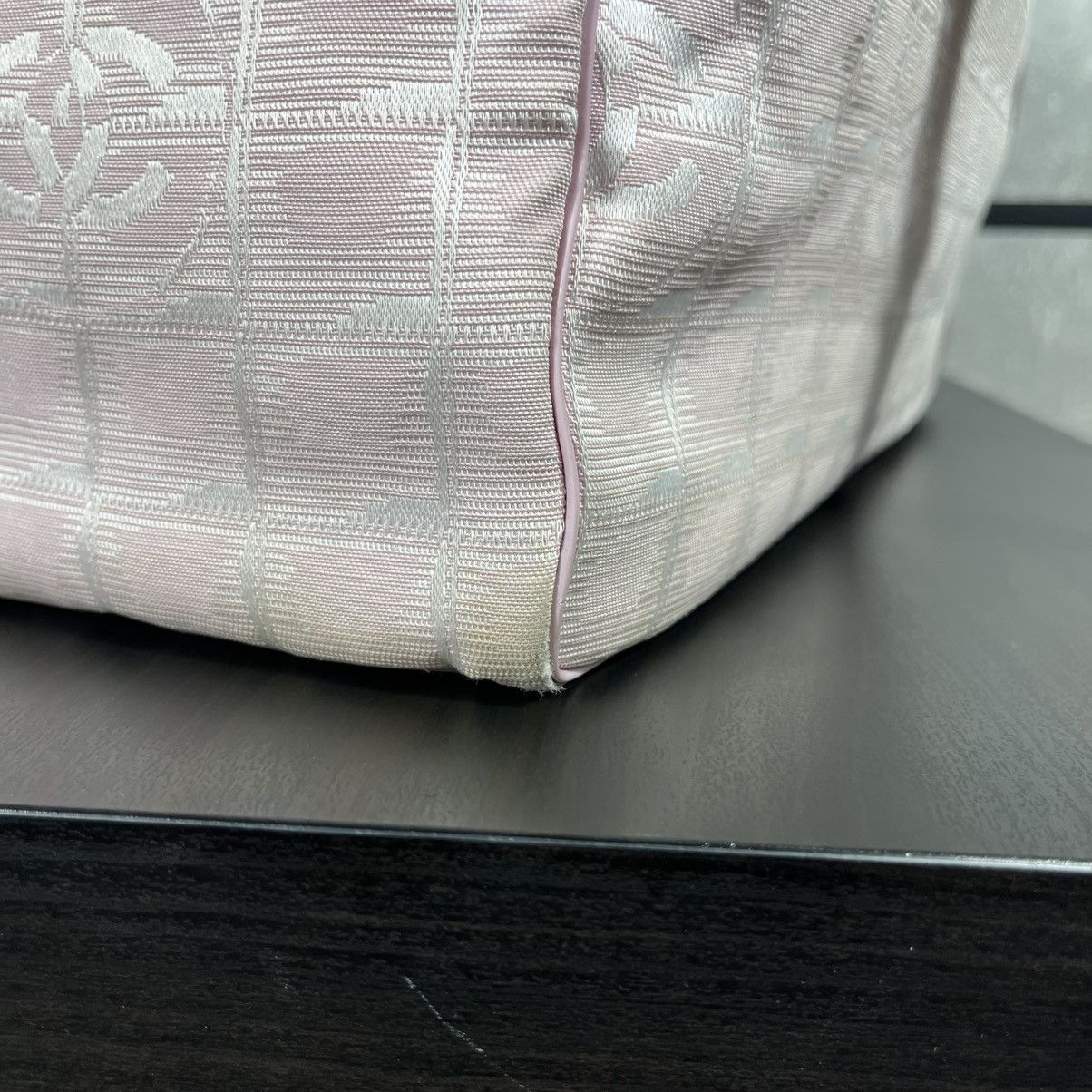 Chanel CHANEL ALIGNE PINK TRAVEL LINE NYLON TOTE BAG HAND BAG RARE Size ONE SIZE - 14 Thumbnail