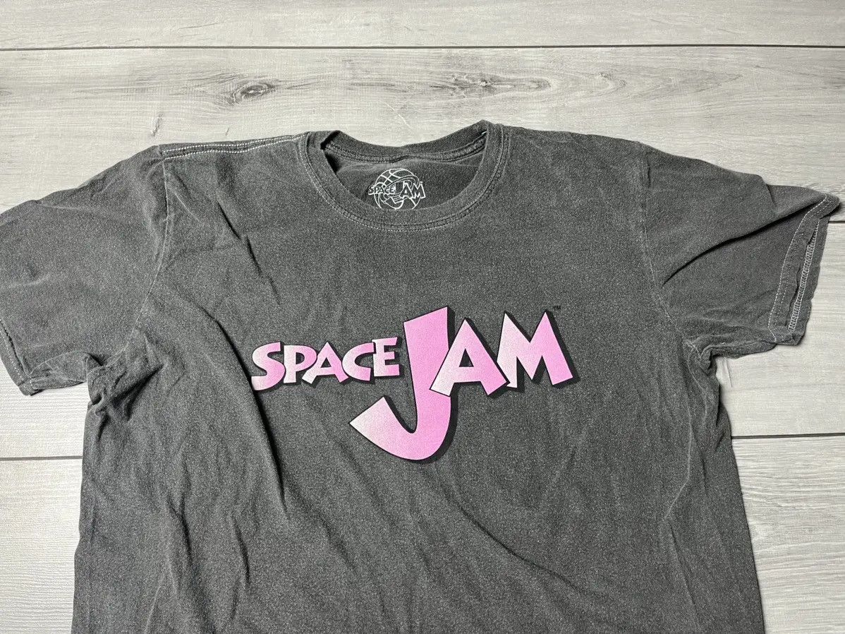 Disney Movie Space jam looney tunes Tshirt size Medium Size US M / EU 48-50 / 2 - 3 Thumbnail