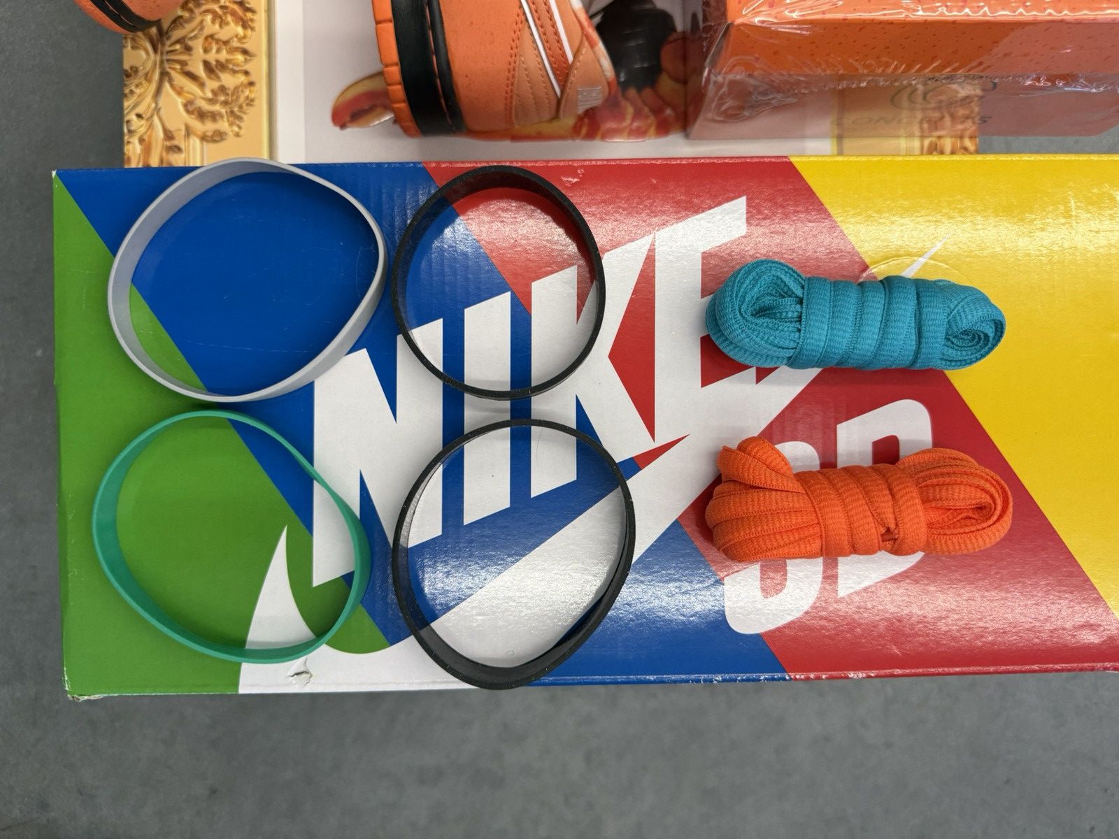 CNCPTS × Nike 2022 Nike SB Dunk Low Concepts Orange Lobster Special Box Size US 6.5 / EU 39-40 - 17 Thumbnail