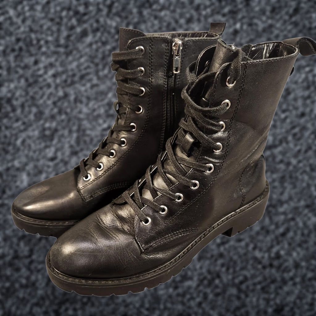 Steve Madden Steve Madden Grid Boots Womens 8 Black Ankle Combat Leather Lug Sole Lace-Up Zip Distressed Round Toe Casual Size US 8 / IT 38 - 1 Thumbnail