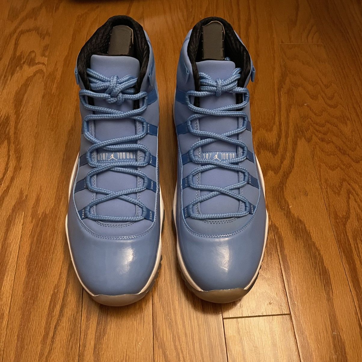 Jordan Brand Jordan 11 Pantone 2014 Size US 12 / EU 45 - 4 Thumbnail