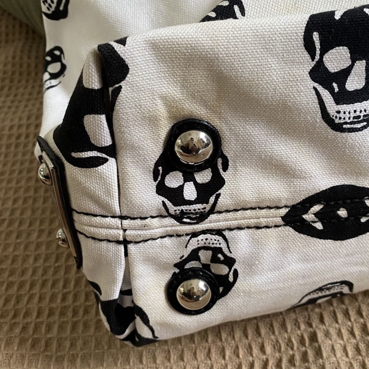Alexander McQueen 💥Alexander mcqueen skull hobo bag Size ONE SIZE - 9 Thumbnail