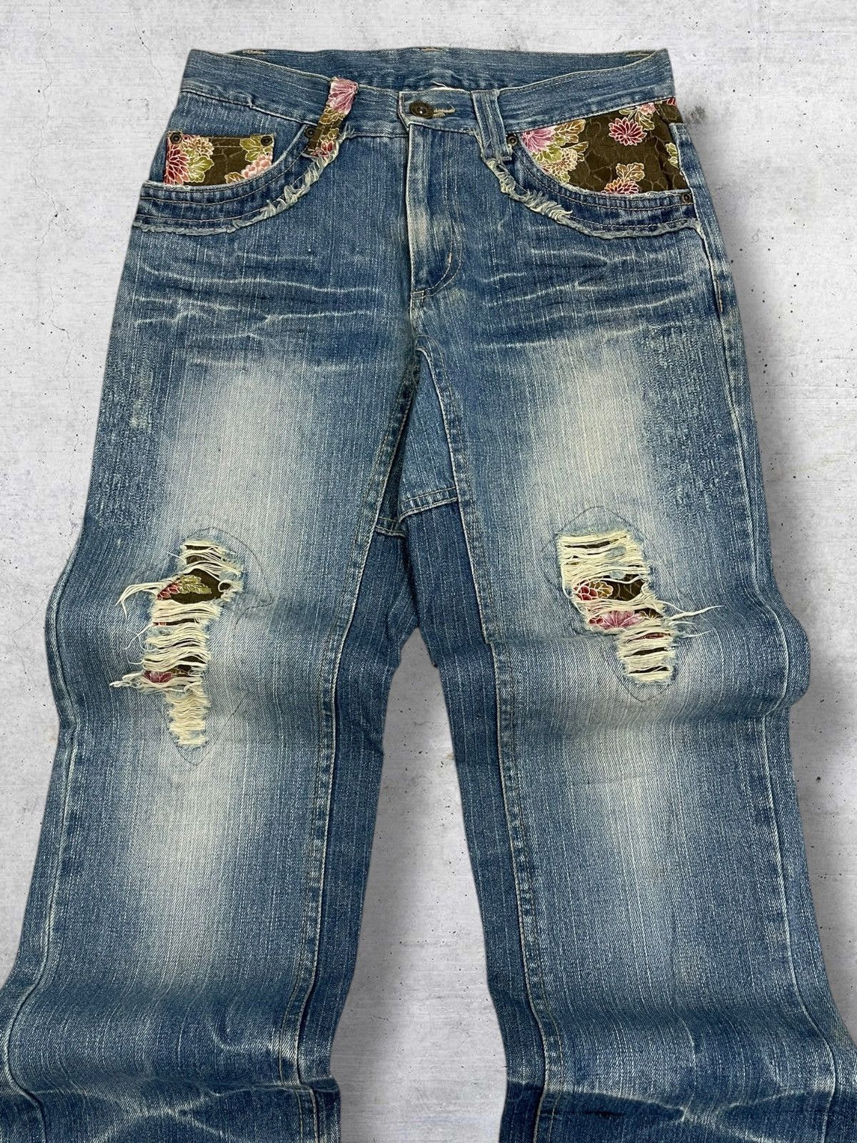 KMRii VINTAGE GURU GUMU 90S JAPAN DESIGNER DISTRESSED ICON DENIM Size US 30 / EU 46 - 4 Thumbnail