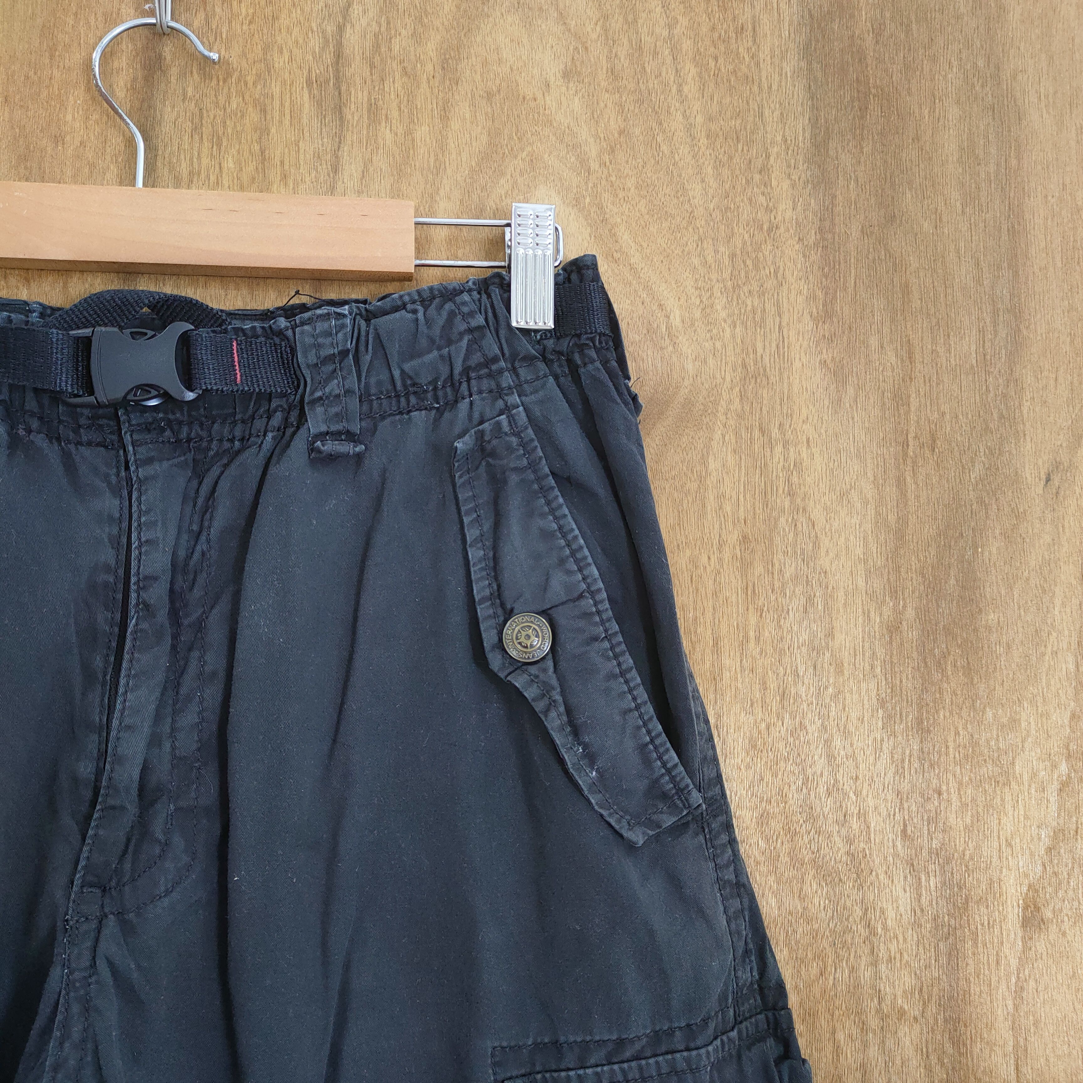 Japanese Brand JAPANESE BRAND FADED BLACK CARGO PANTS Size US 26 / EU 42 - 5 Thumbnail
