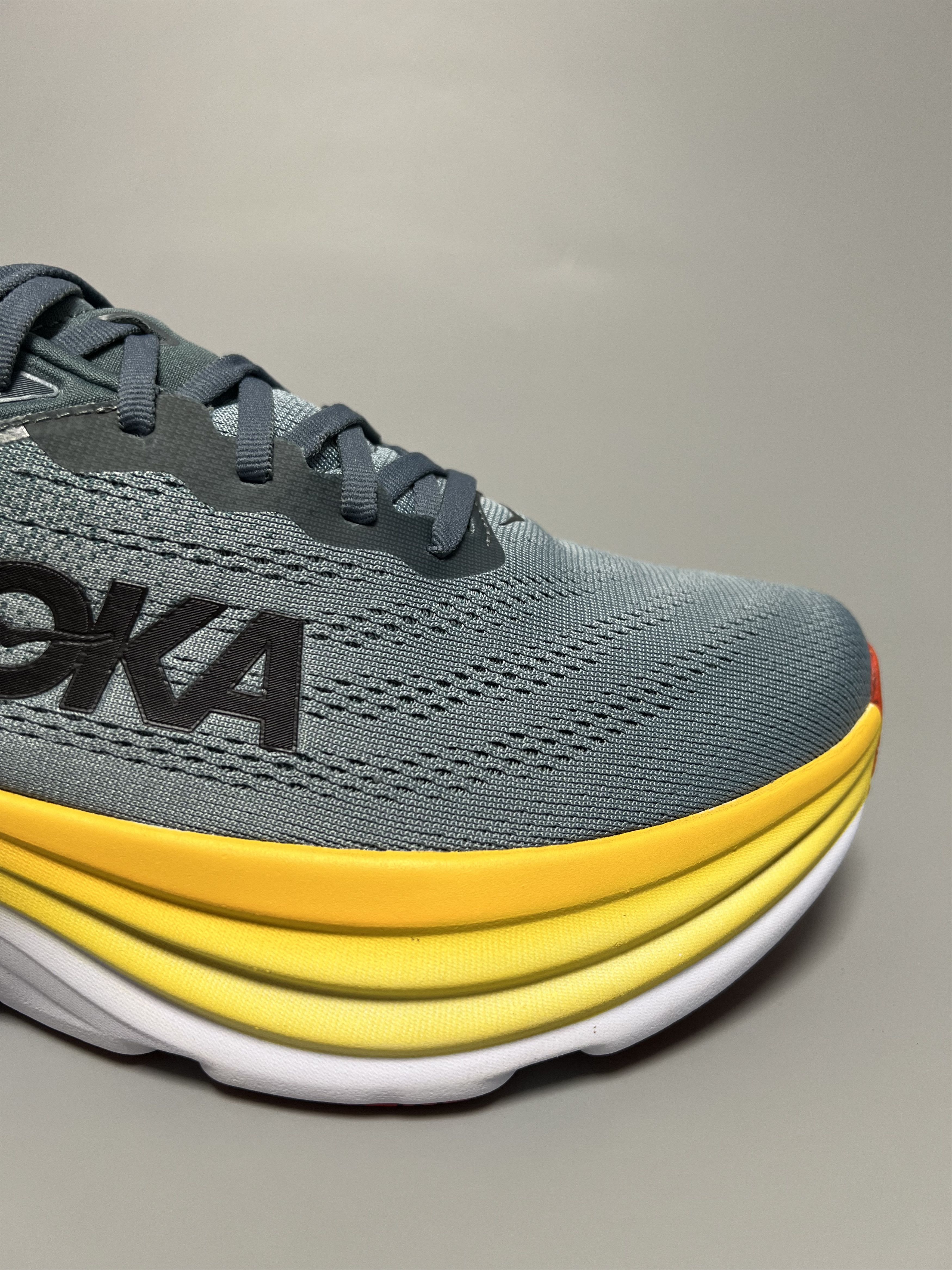 Hoka 10 EE Hoka One One Bondi 8 Wide Running Shoes Gym Walking Size US 10 / EU 43 - 13 Thumbnail