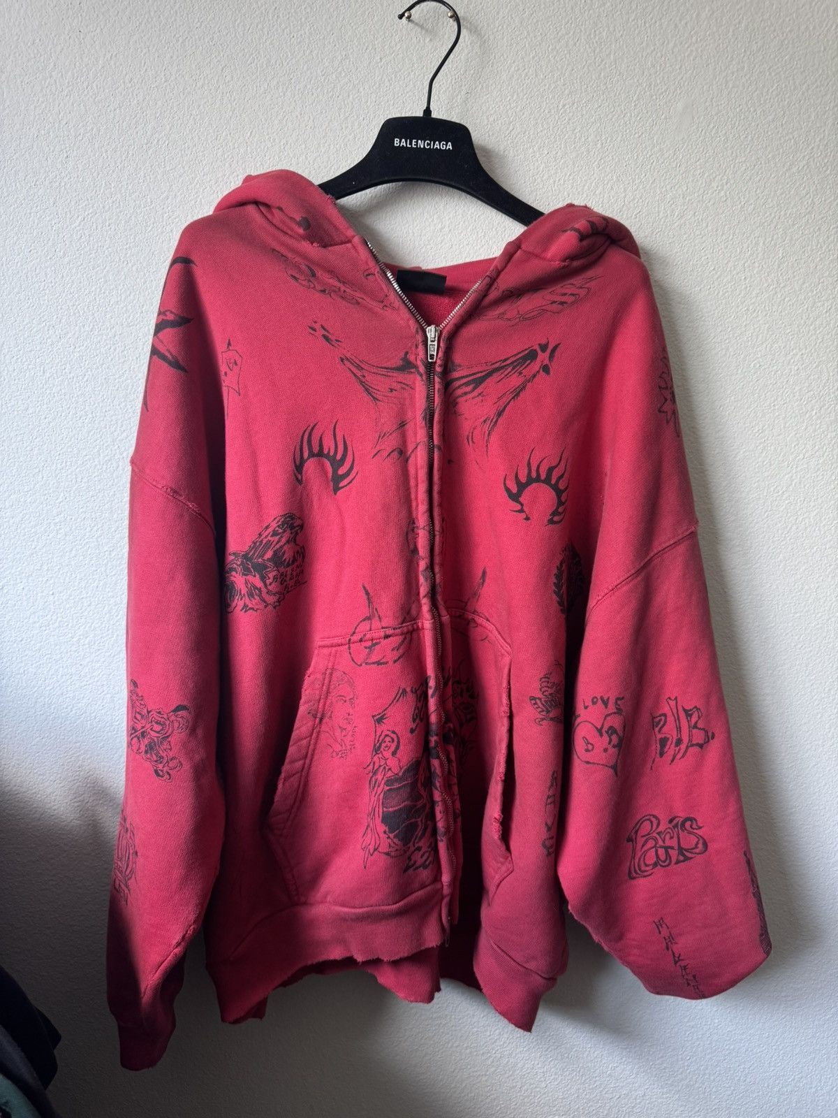 トップス balenciaga tattoo hoodie red XS balenciaga tattoo hoodie red XS - メルカリ