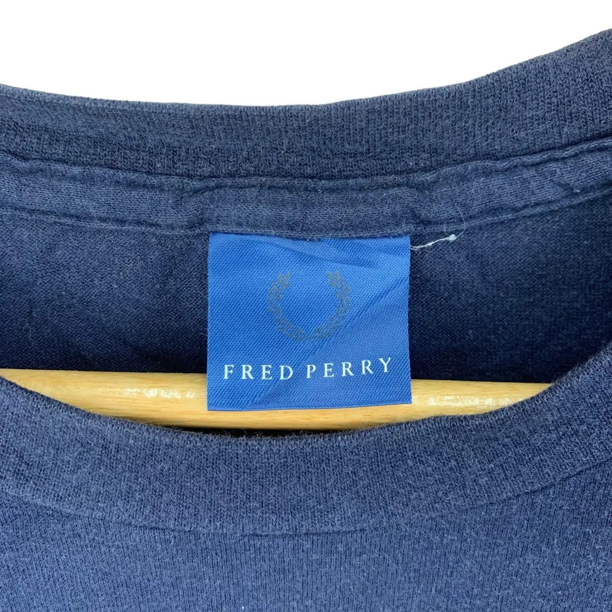 Fred Perry Vintage FRED PERRY EMBROIDERED Logo Tee Shirt Top Size US L / EU 52-54 / 3 - 7 Thumbnail