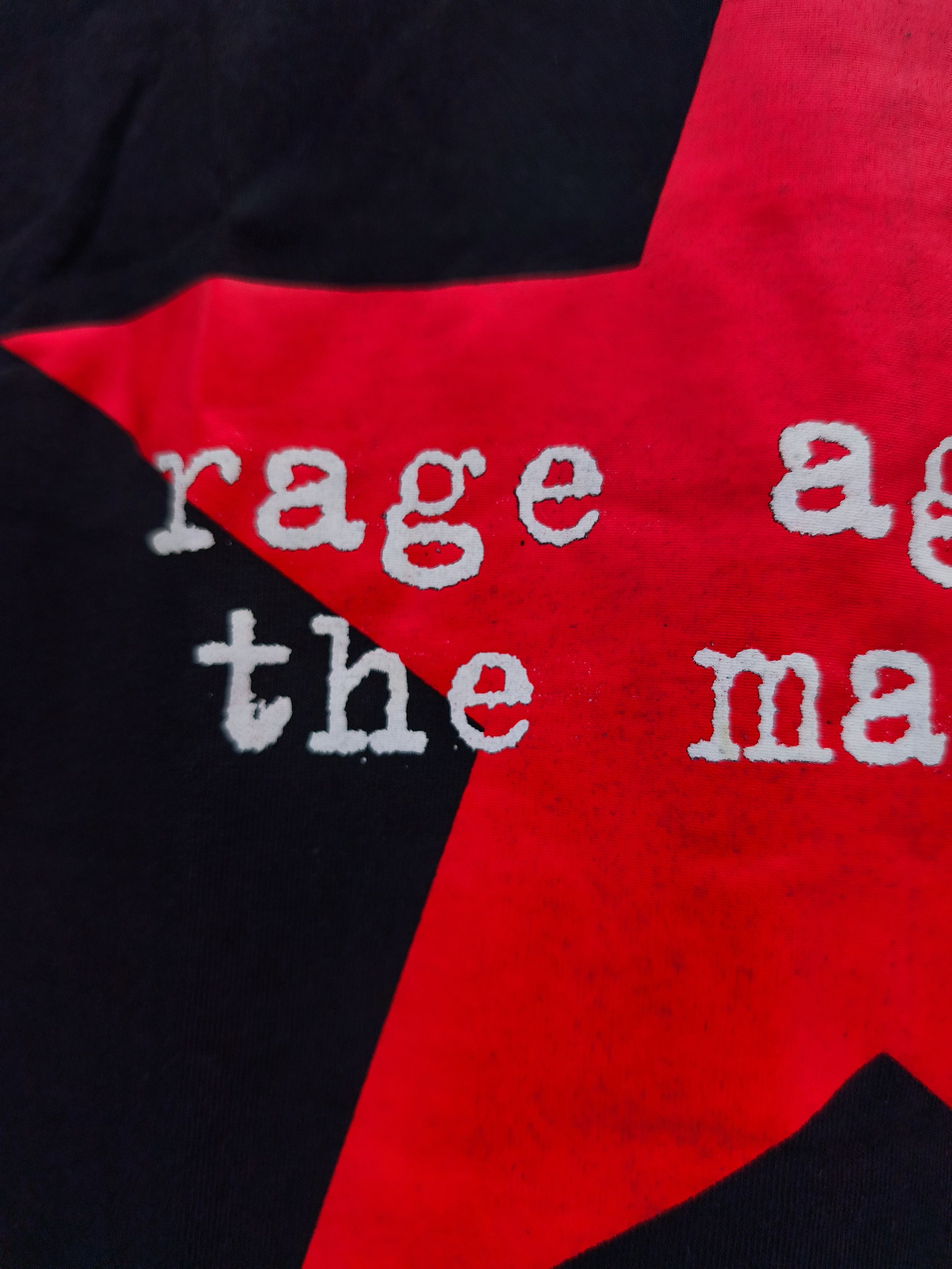 Band Tees Rage Against The Machine People Of The Sun T-shirt Size US XL / EU 56 / 4 - 3 Thumbnail