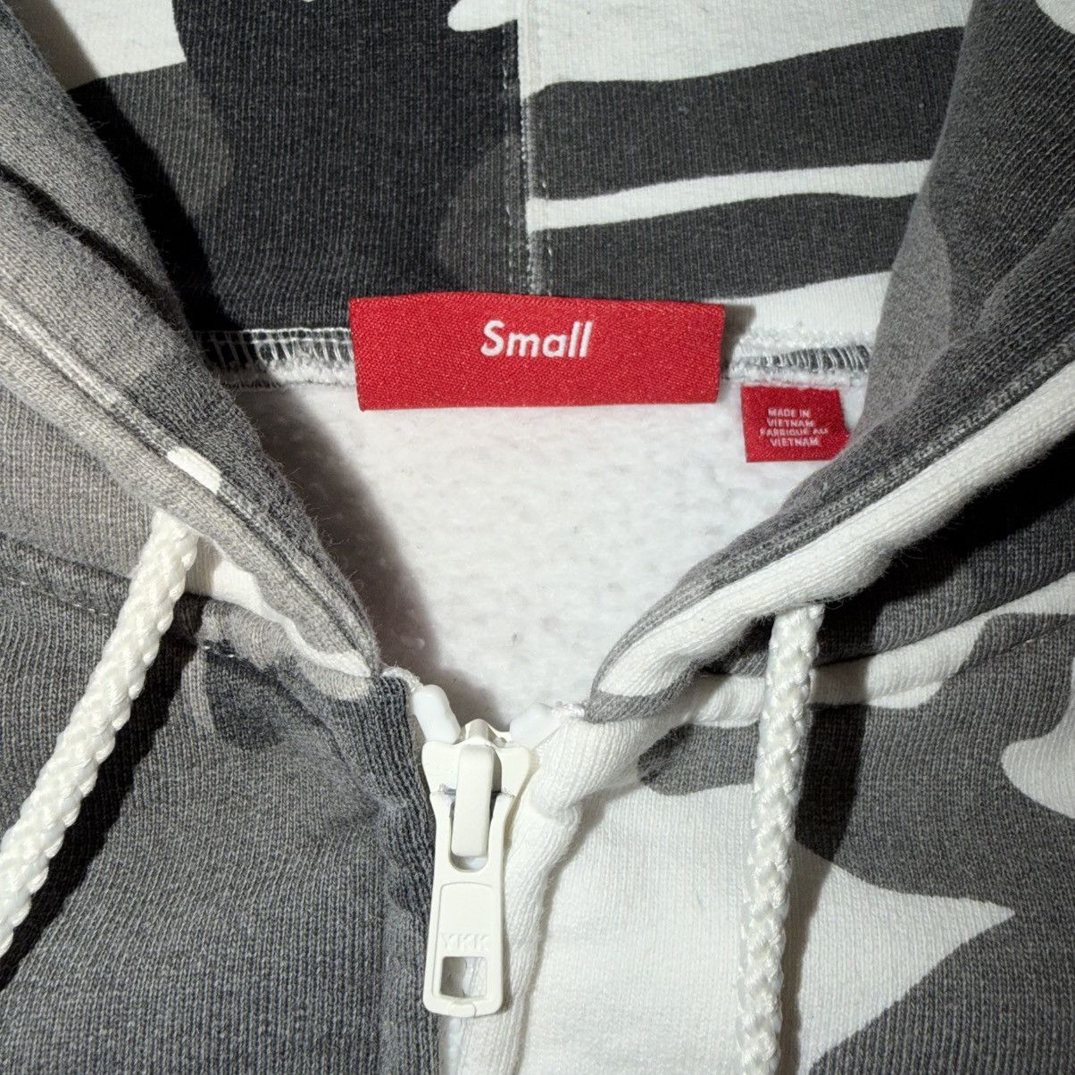 Supreme FW24 Supreme Camo Work Zip Up Hoodie Size US S / EU 44-46 / 1 - 4 Thumbnail