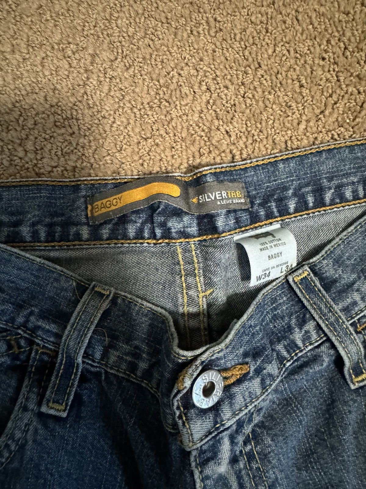 Levi's Levi’s silver tabs Size US 34 / EU 50 - 3 Thumbnail