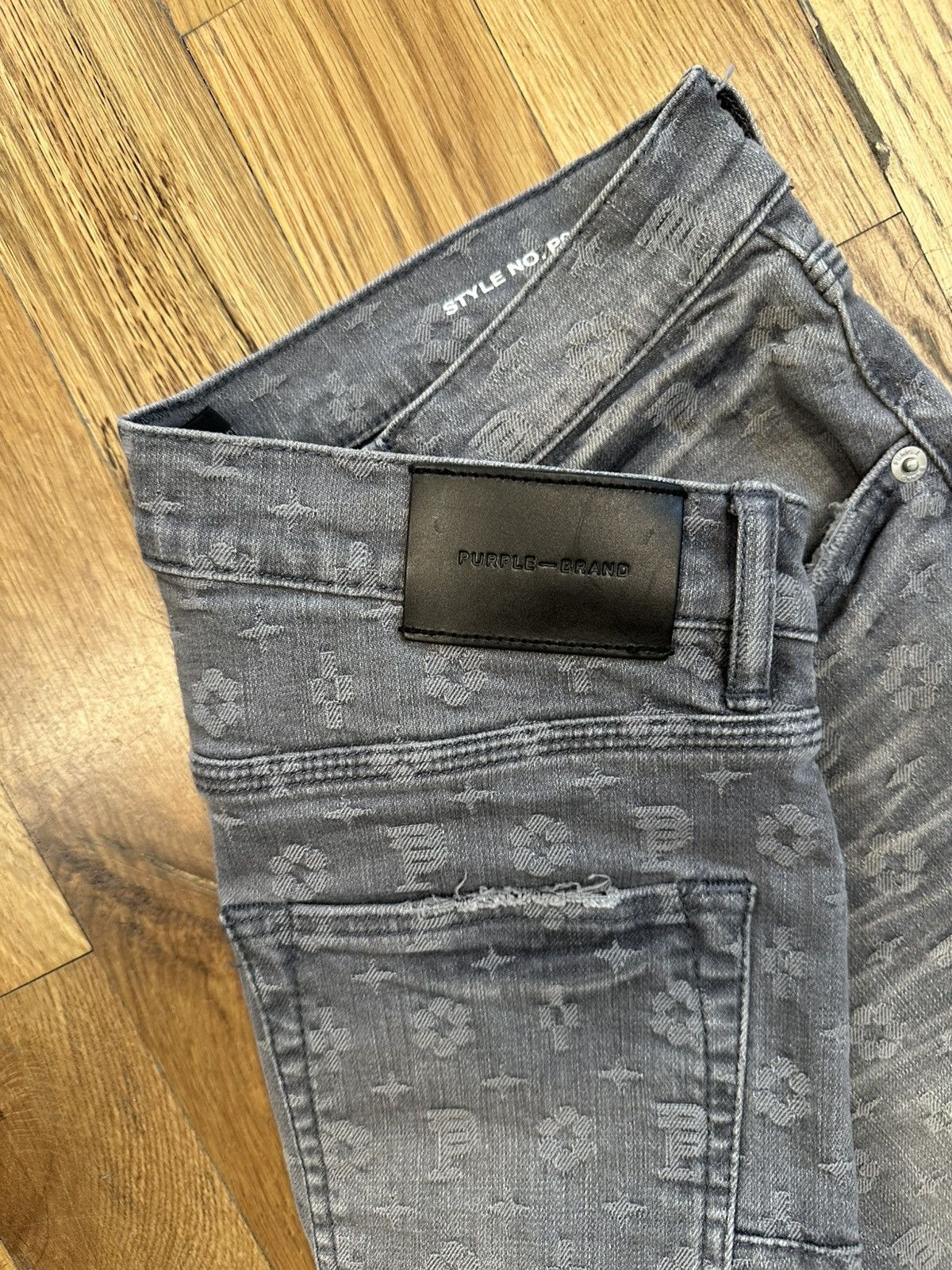 Purple Brand Purple Brand Knee Rip Monogram Grey Denim Jeans Size 31 Size US 31 - 4 Thumbnail