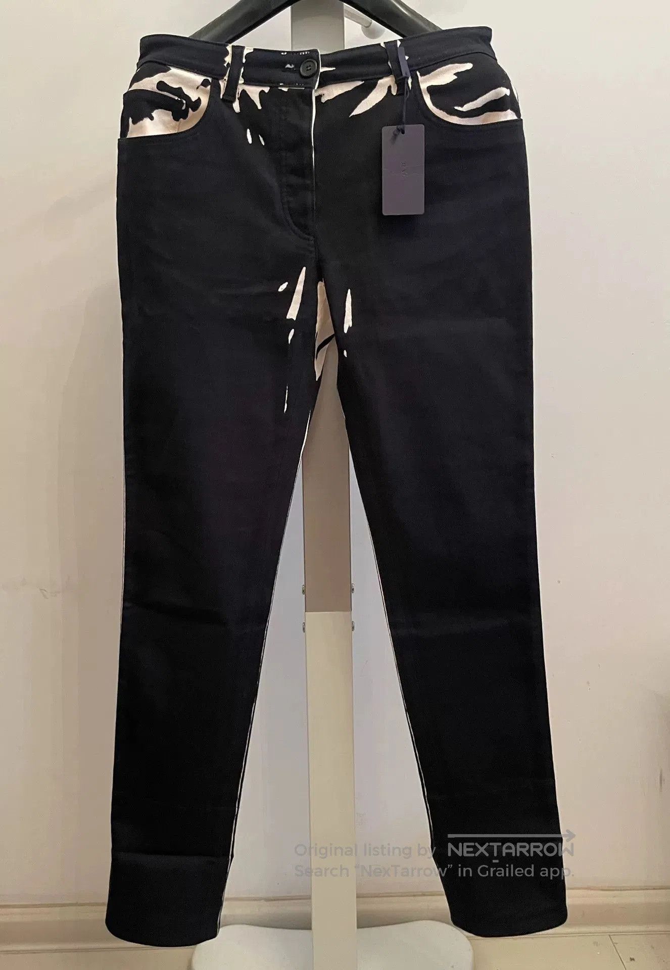 Prada Prada Triangle Logo Casual Pants. Size 26" / US 2 / IT 38 - 2 Thumbnail