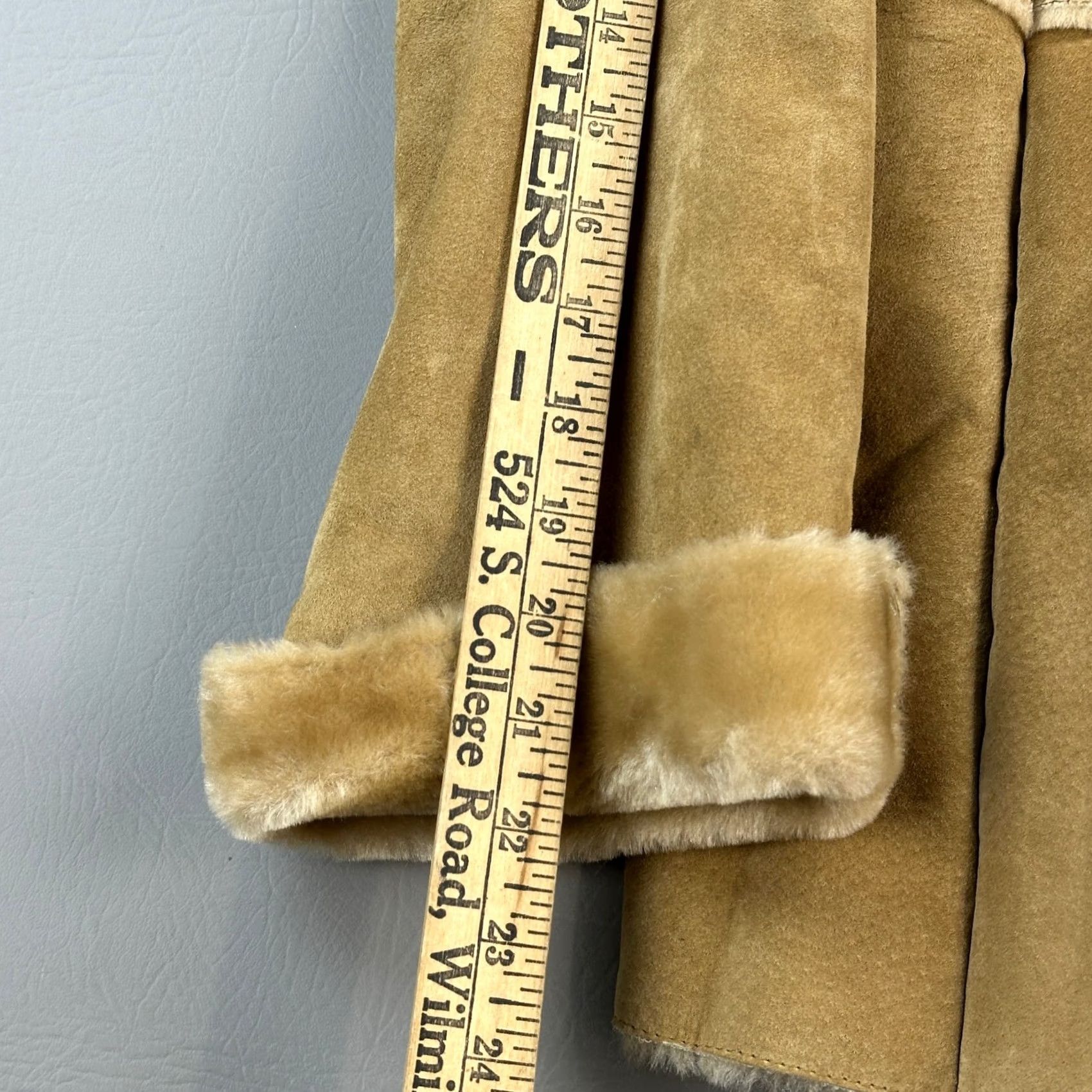 Guess VINTAGE GUESS Jacket Women’s Large Tan Leather Faux Fur Trim Shearling Boho 90s Jacket Mens Womens Girls Size L / US 10 / IT 46 - 5 Thumbnail