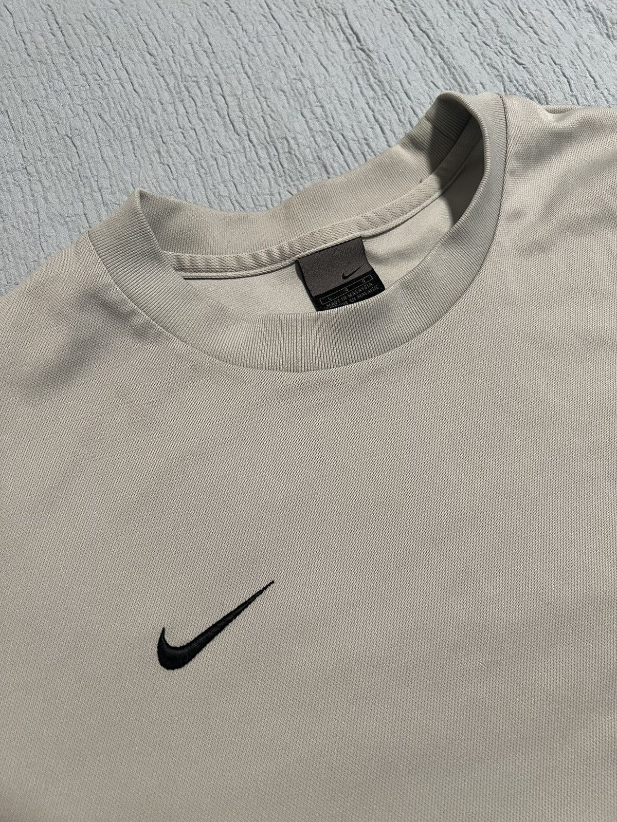 Nike White Nike vintage sports Tshirt Size US L / EU 52-54 / 3 - 4 Thumbnail