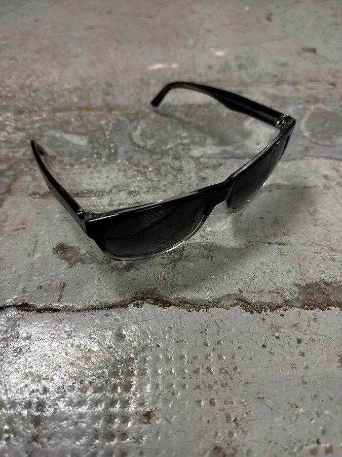 Prada 2000s Prada Black Gradient Sunglasses Size ONE SIZE - 5 Thumbnail