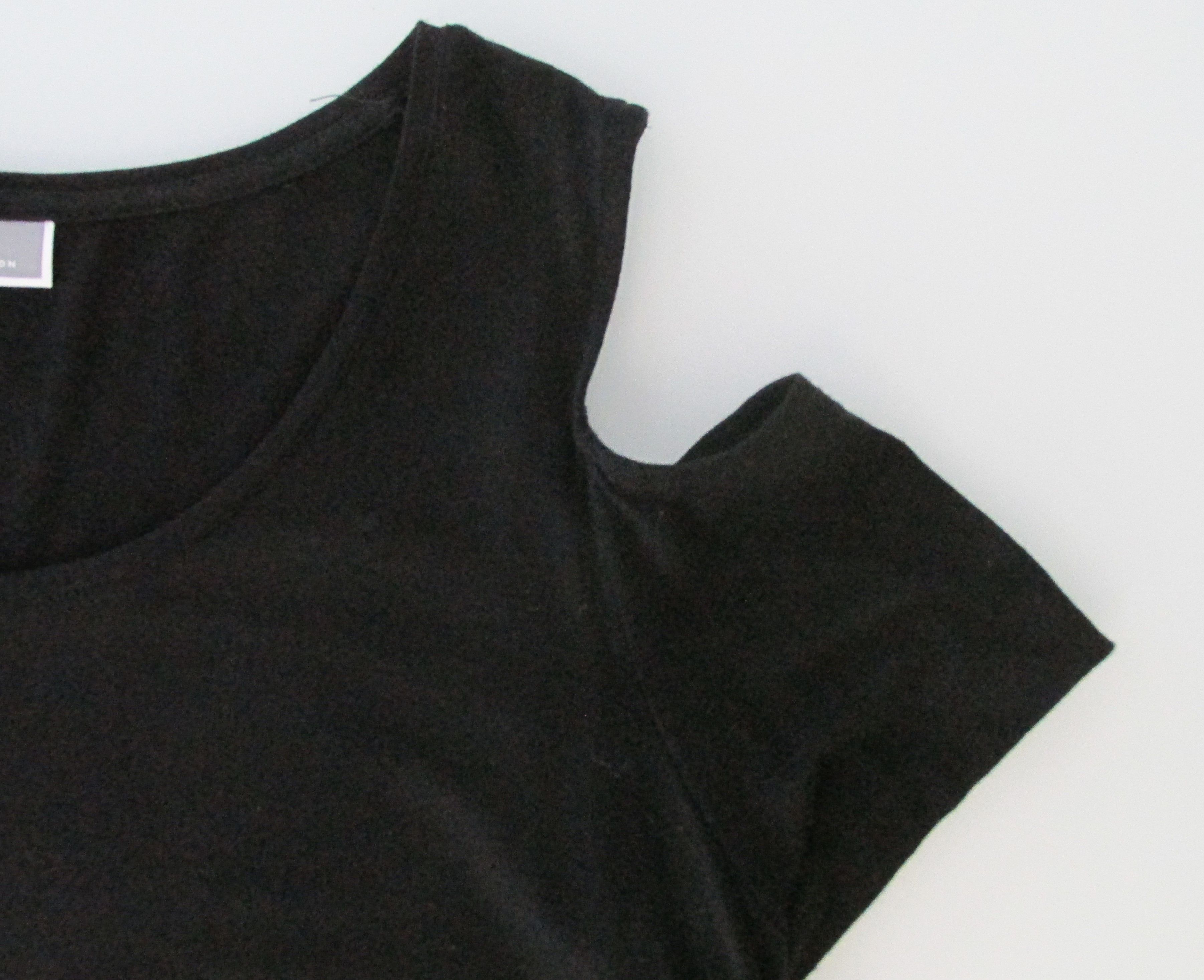 JM Collection JM Collection Cold Shoulder Short Sleeve Knit Top Med Size M / US 6-8 / IT 42-44 - 4 Thumbnail